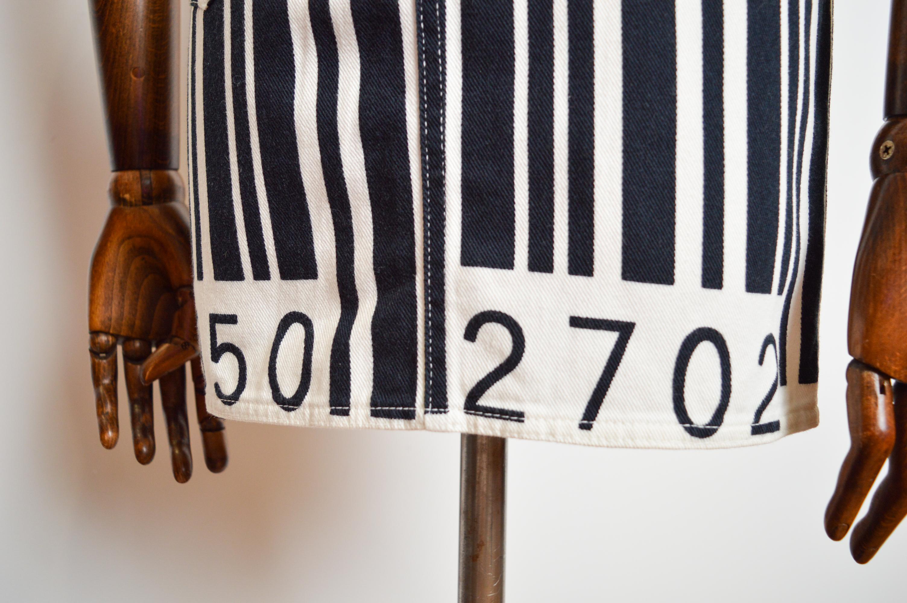 Iconic 1990s Cheap & Chic Franco Moschino Barcode Stripe Denim Pencil Mini Skirt For Sale 6