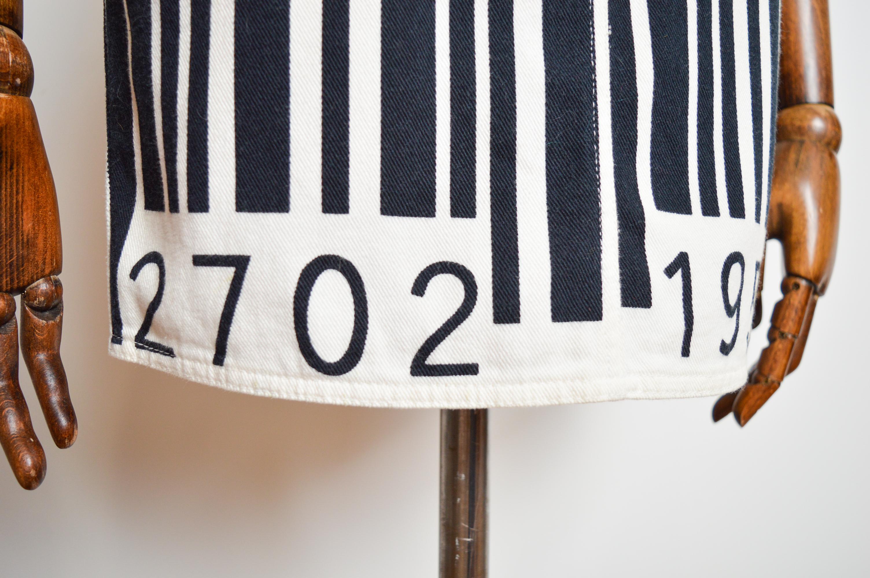 Iconic 1990s Cheap & Chic Franco Moschino Barcode Stripe Denim Pencil Mini Skirt For Sale 3