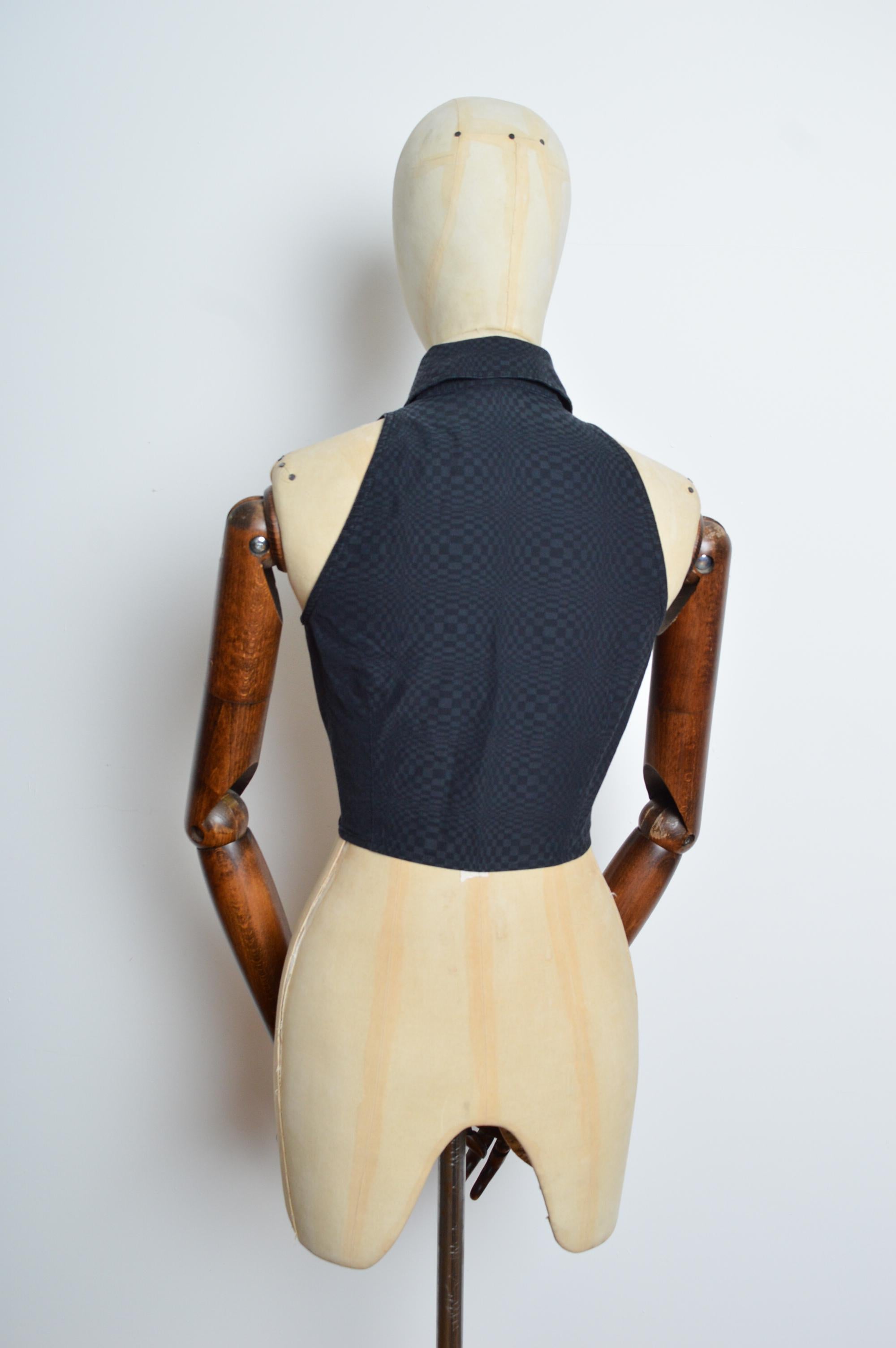 Iconic 1990s Versace Jeans Couture Black Zip up Crop Top in Black Psychedelic For Sale 3