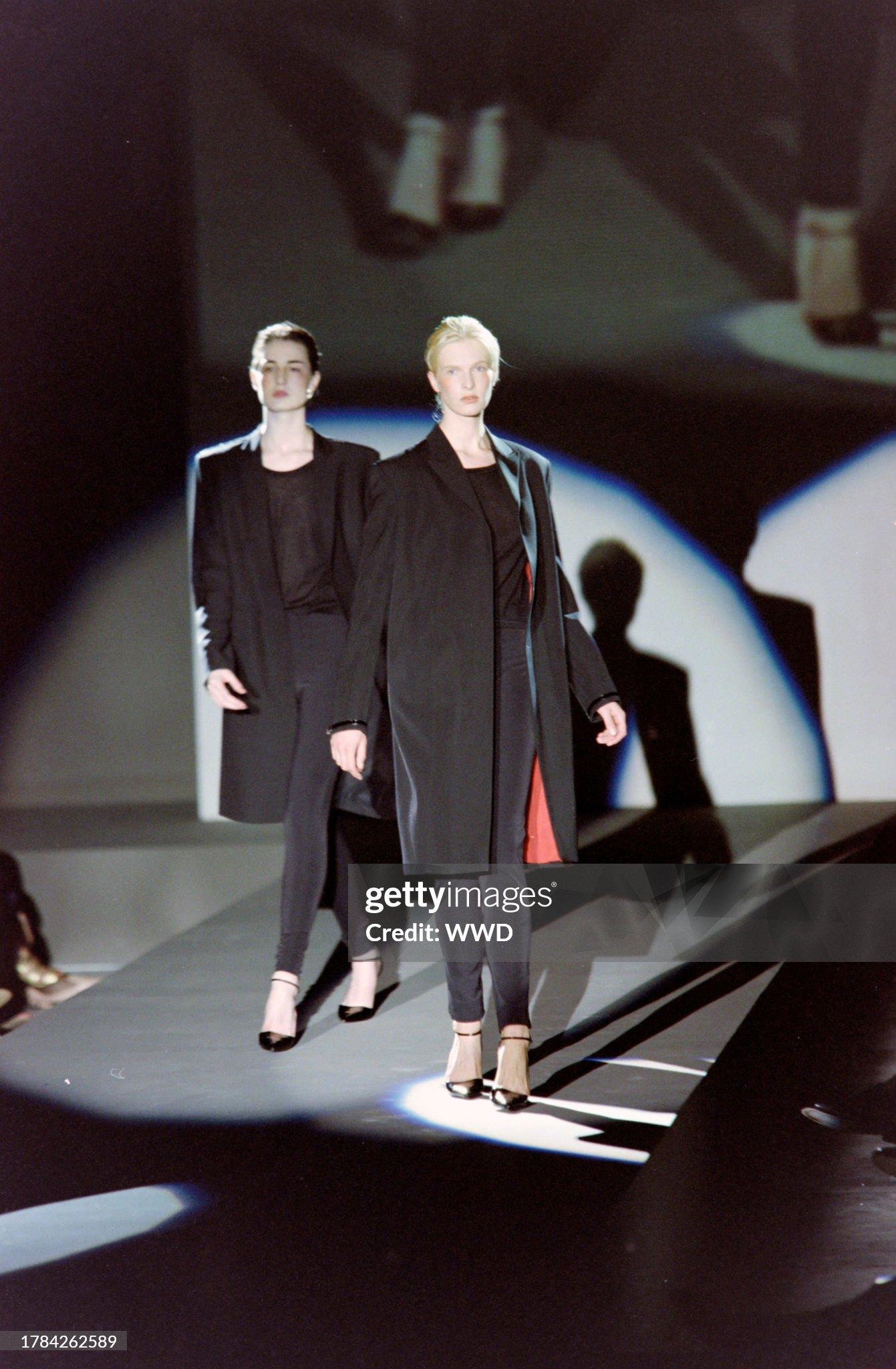 Iconic 1997 / 1998 F/W Gucci & Tom Ford Runway Asymmetrical G Buckle Pants IT 40 For Sale 10