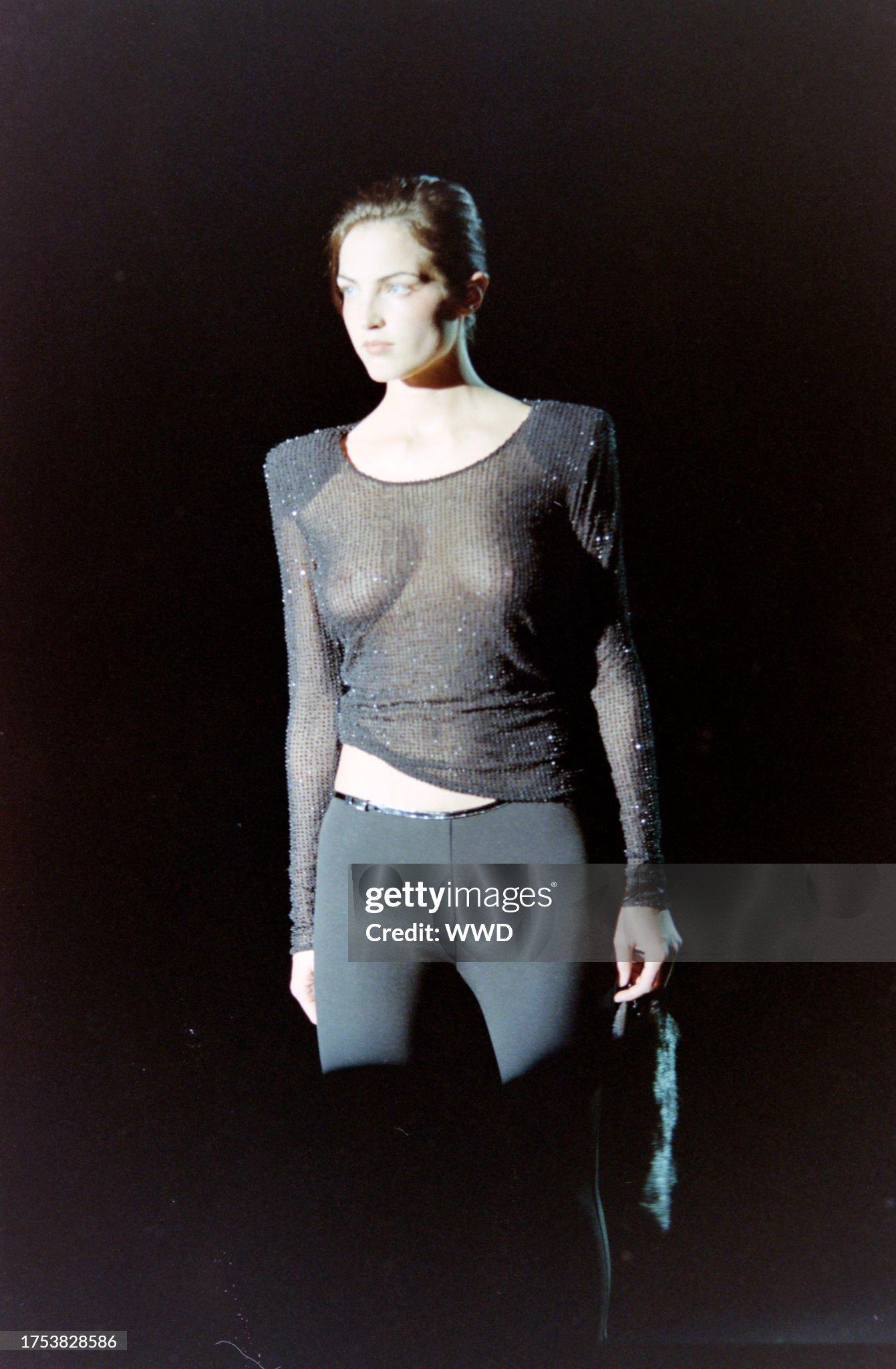 Iconic 1997 / 1998 F/W Gucci & Tom Ford Runway Asymmetrical G Buckle Pants IT 40 In Good Condition For Sale In Алматинский Почтамт, KZ