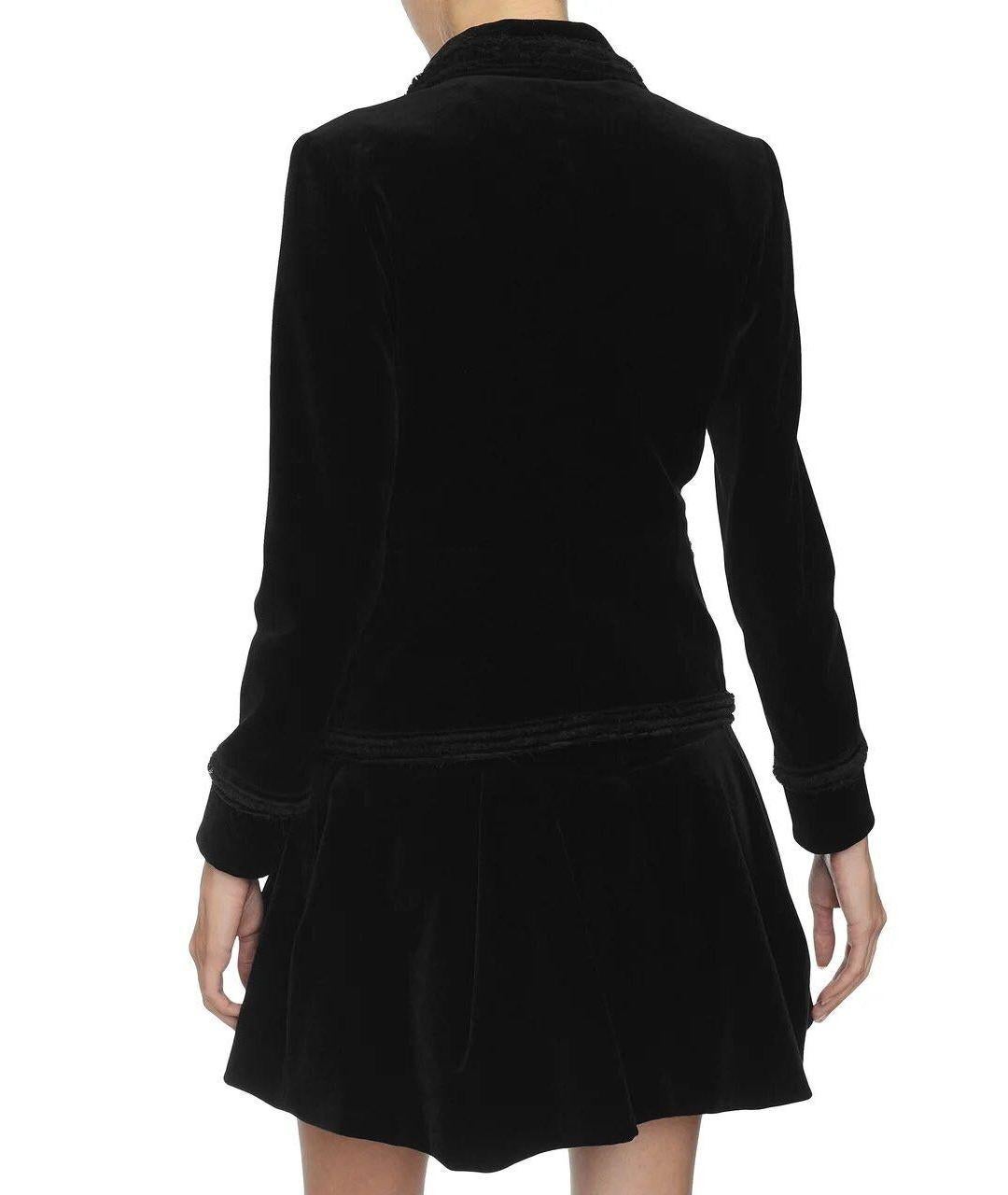 Black Iconic 2010 black velvet Chanel blazer 