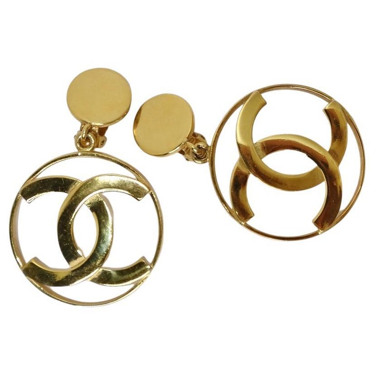 Iconic 24K Gold Chanel 1980s Jumbo Interlocking 'C' Hoop Earrings For Sale  at 1stDibs