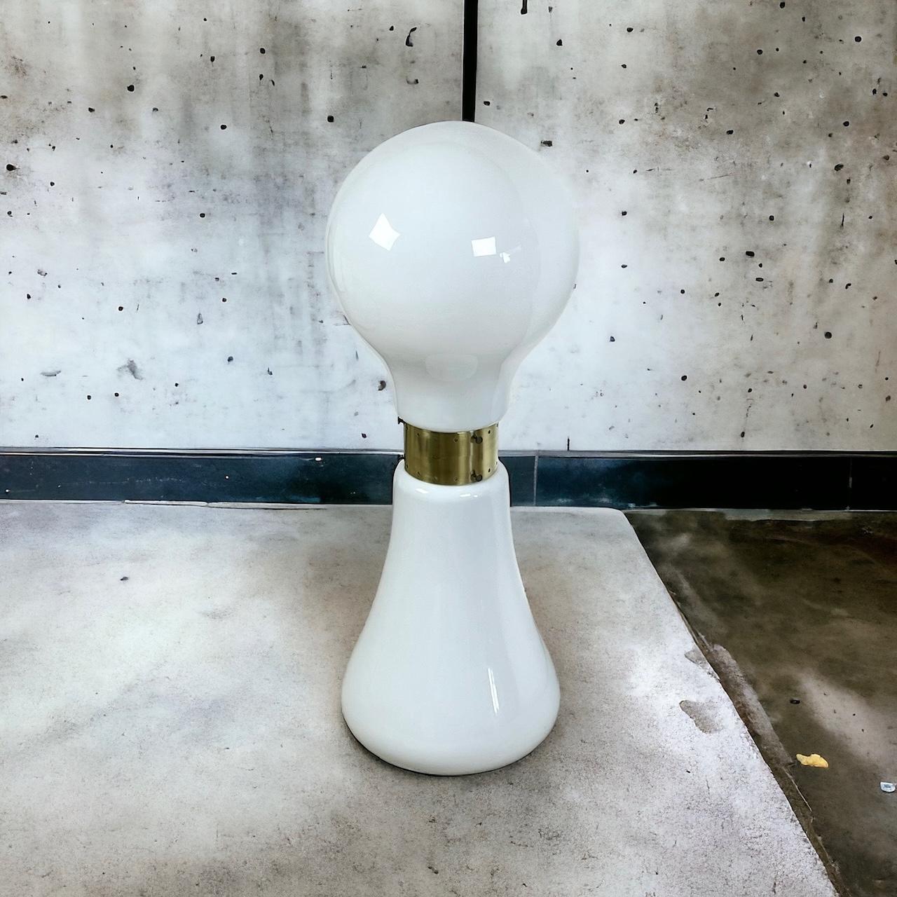 Iconic 70s 'Birillo' Floor Lamp - Hand-Blown Murano Glass, Italian MCM Design 4