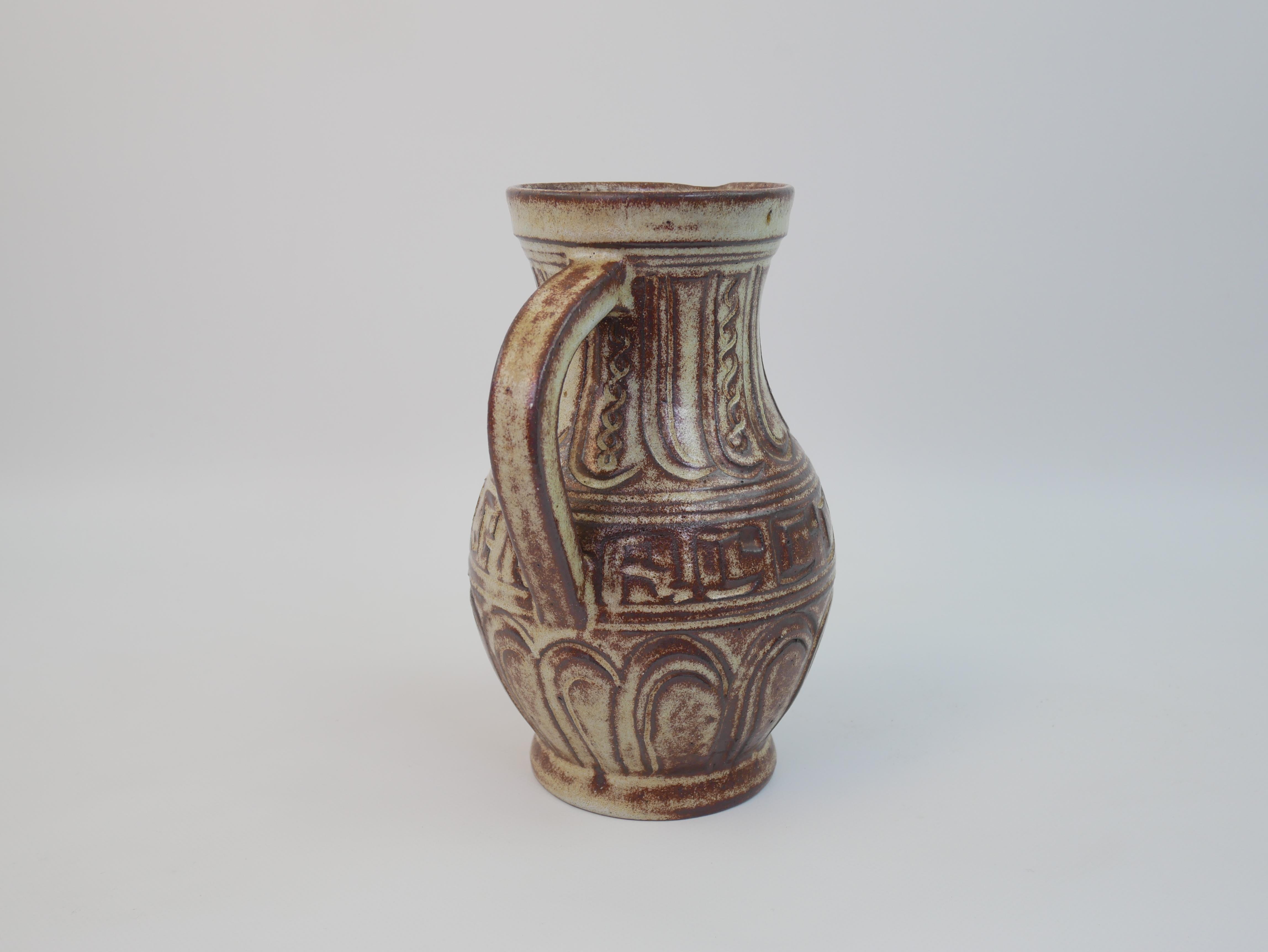 Jarra icónica de cerámica Accolay circa 1960 en venta 1