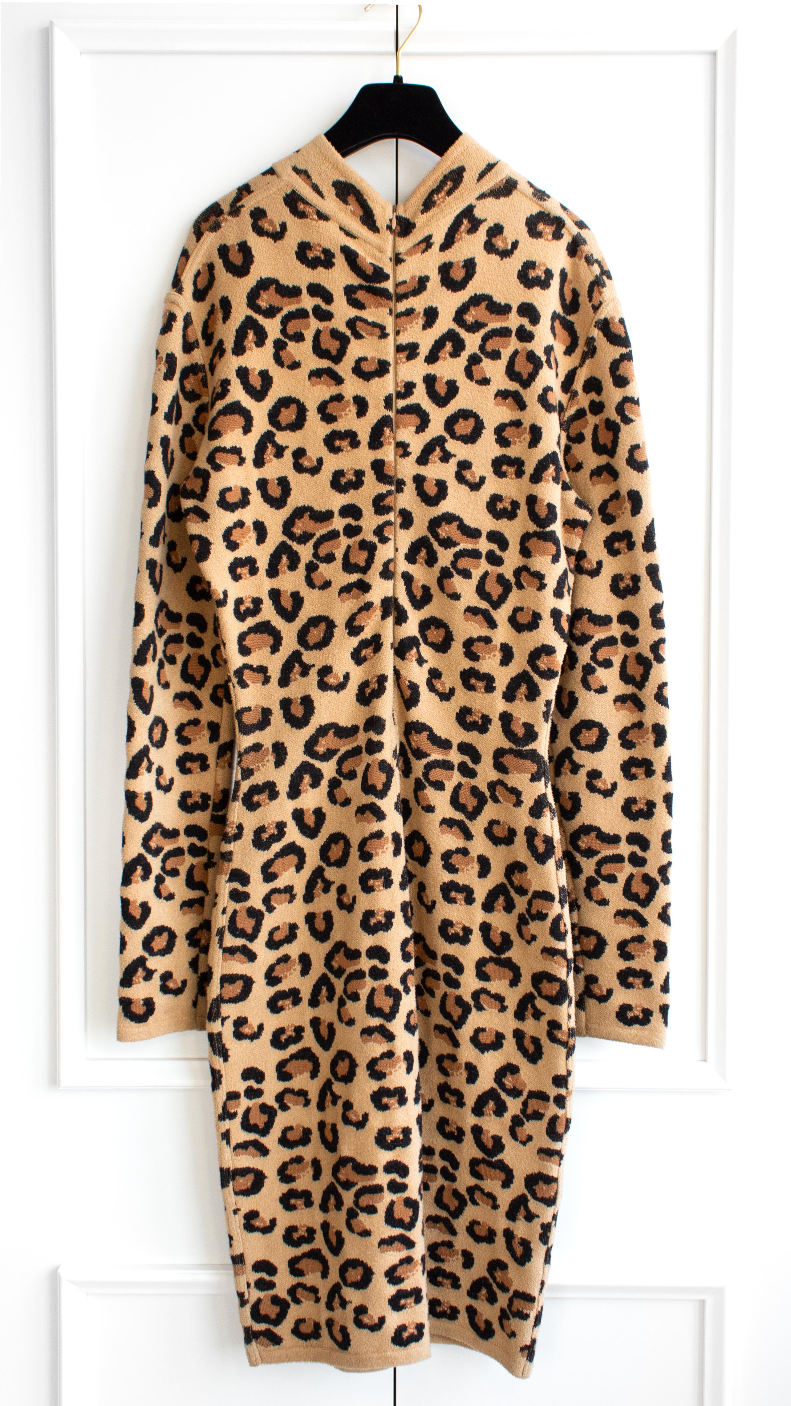 Iconic Alaia Vintage Fall/Winter 1991 Leopard Print Knit Bodycon Dress 6