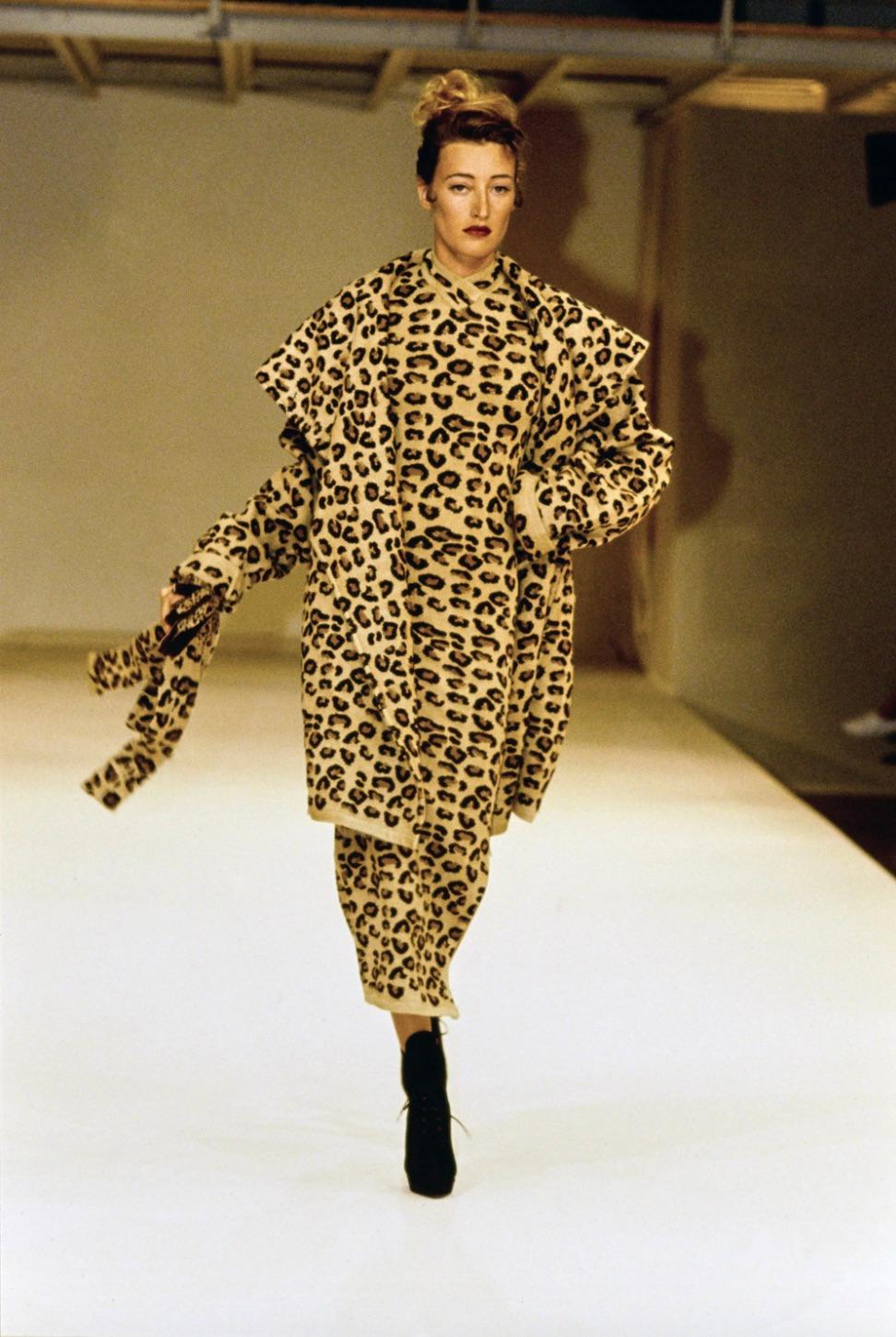 Meet the ultimate collector's gem: Alaïa's leopard wool knit bodycon dress from the iconic F/W 1991 collection. The leopard print from Alaïa's fall 1991 collection is undeniably one of his most iconic designs, instantly recognizable. It had a