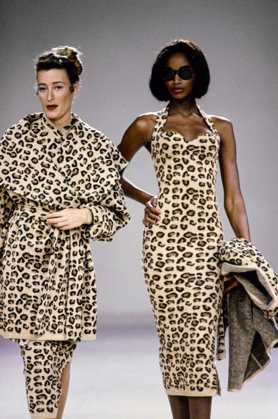 Iconic Alaia Vintage Fall/Winter 1991 Leopard Print Knit Bodycon Dress 3