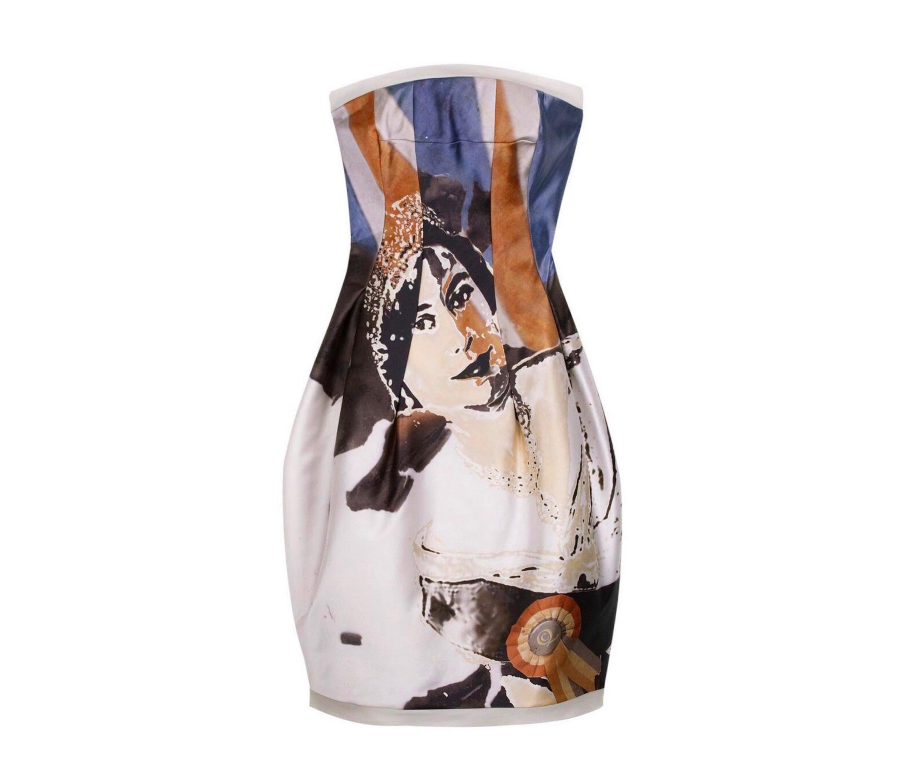 Alexander McQueen AW 2008 Sculptural Pure Silk Corset Dress God Save The Queen For Sale 1