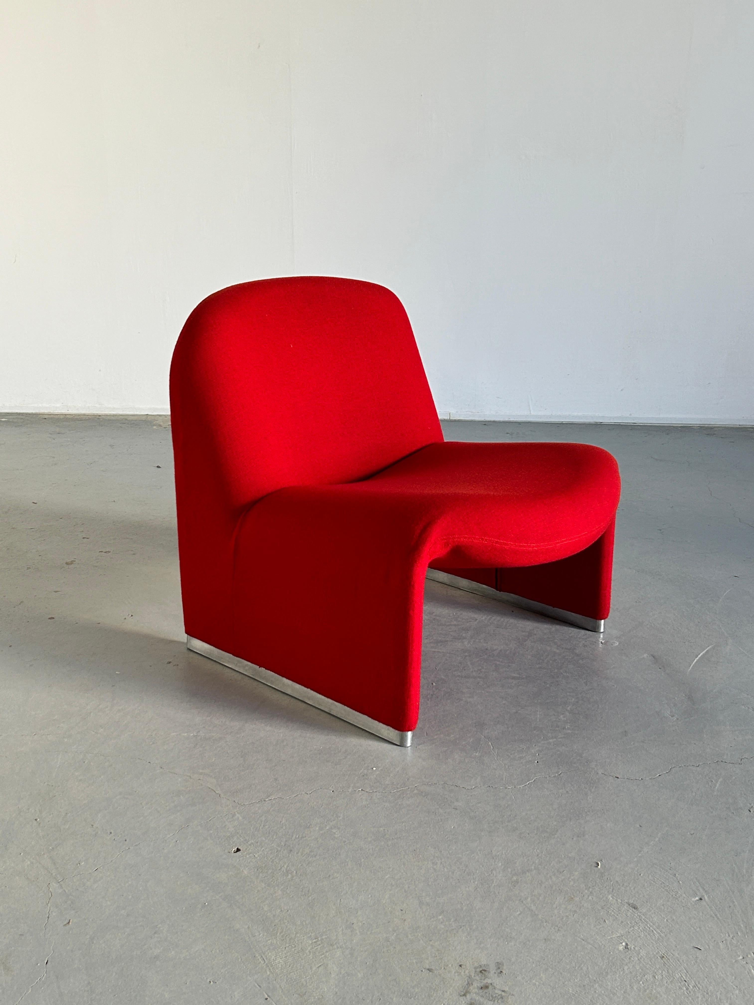 Italian Iconic 'Alky' chair by Giancarlo Piretti for Anonima Castelli, Red Fabric, 1970s