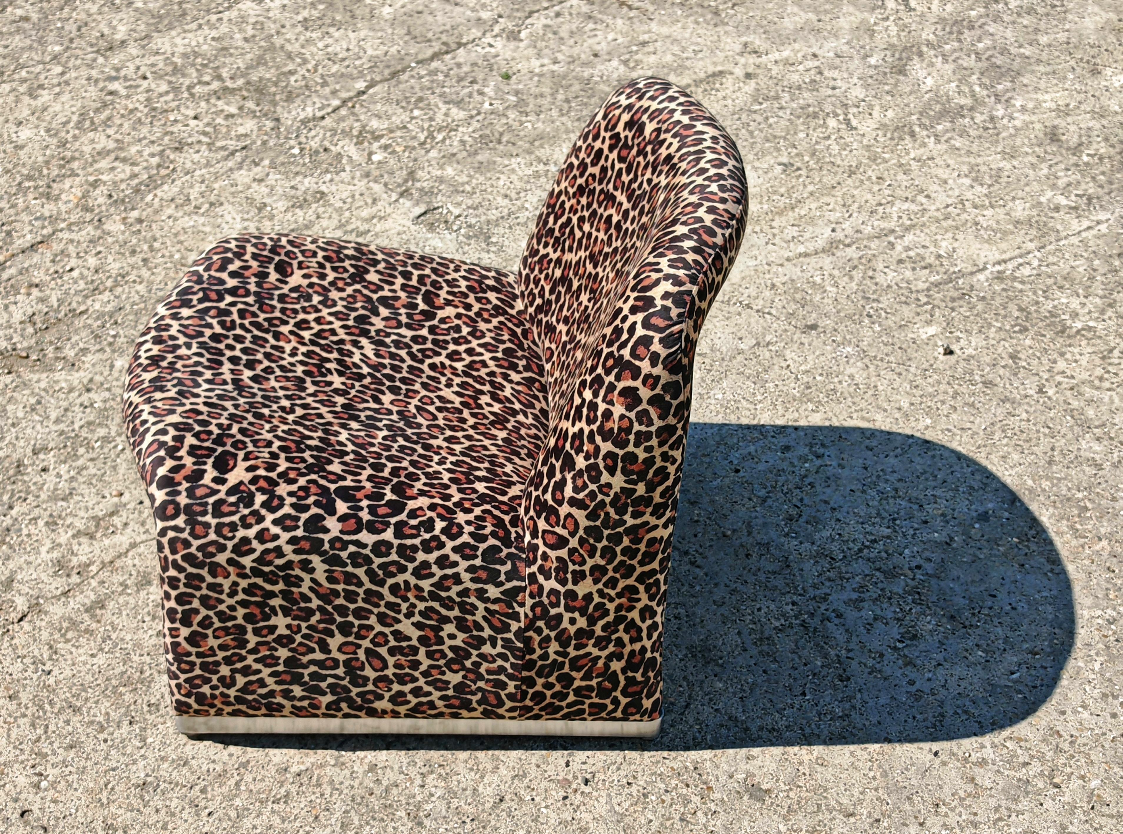 Ikonischer Alky Chair von Giancarlo Piretti für Artifort mit Leopardenmuster (Ende des 20. Jahrhunderts) im Angebot