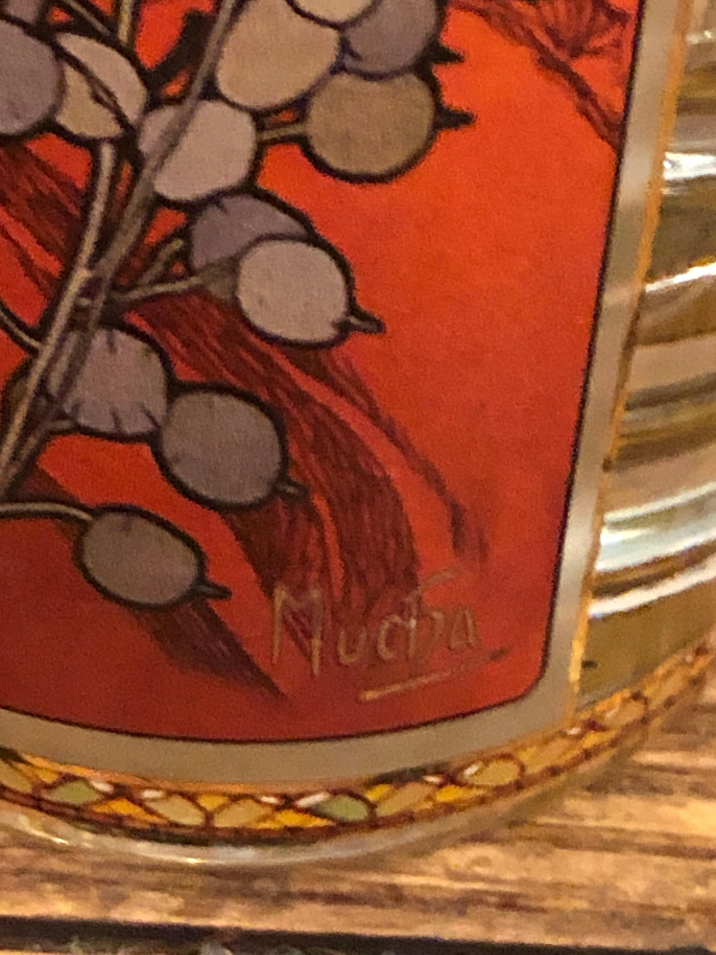 Fin du 20e siècle Iconique vase en verre Art Nouveau d'automne d'Alphones Mucha
