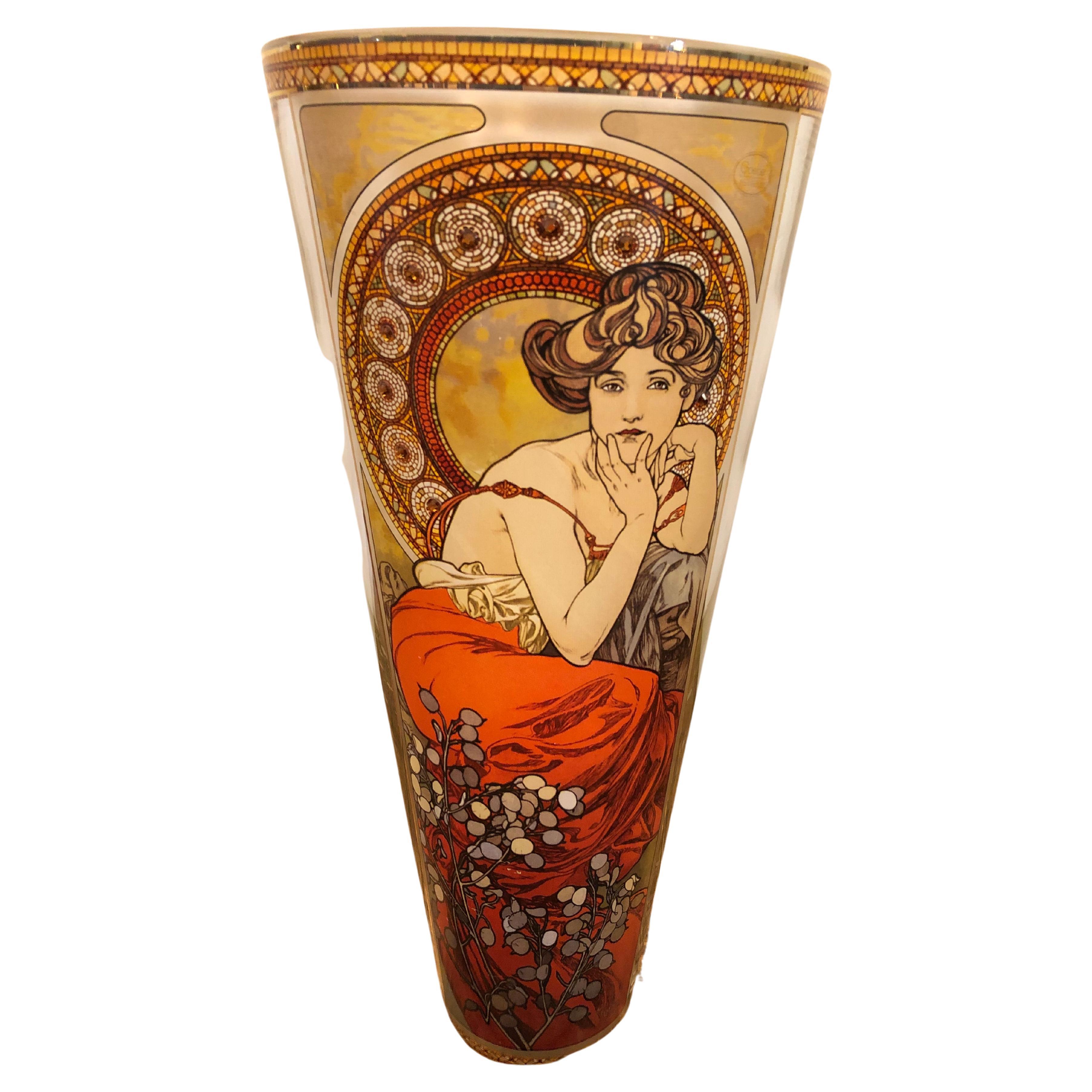 Iconique vase en verre Art Nouveau d'automne d'Alphones Mucha