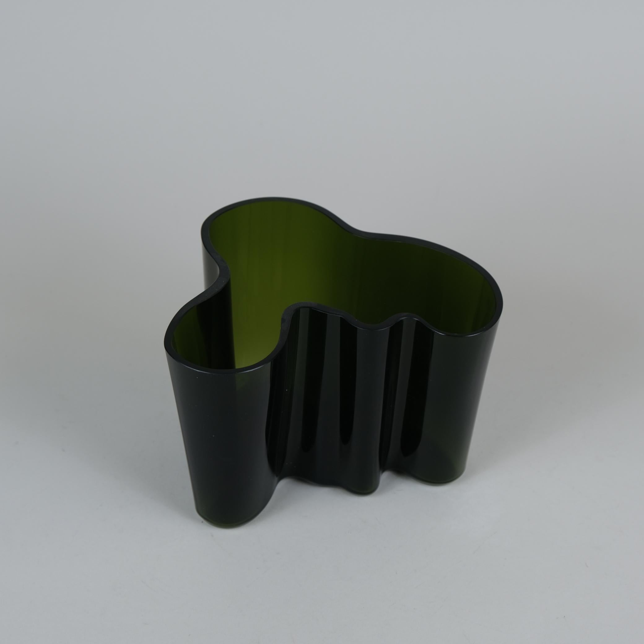 Finlandese Iconico vaso in vetro Alvar Aalto+Aalto Modello. 3030, Greene & Greene, Iittala 1960 in vendita