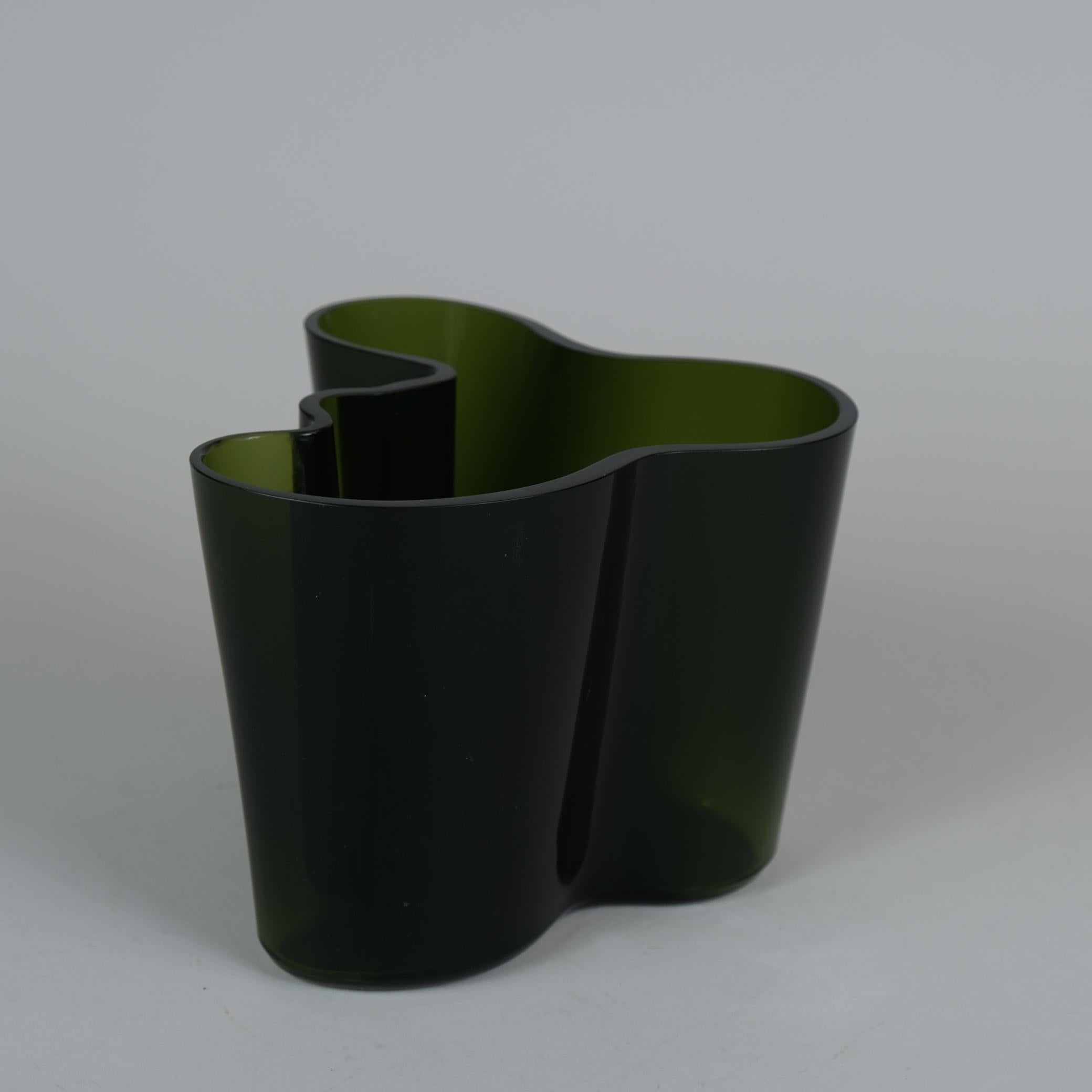 Iconico vaso in vetro Alvar Aalto+Aalto Modello. 3030, Greene & Greene, Iittala 1960 in vendita 1