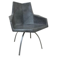 Iconique et rare chaise Origami en fibre de verre avec base en forme d'araignée par Paul McCobb