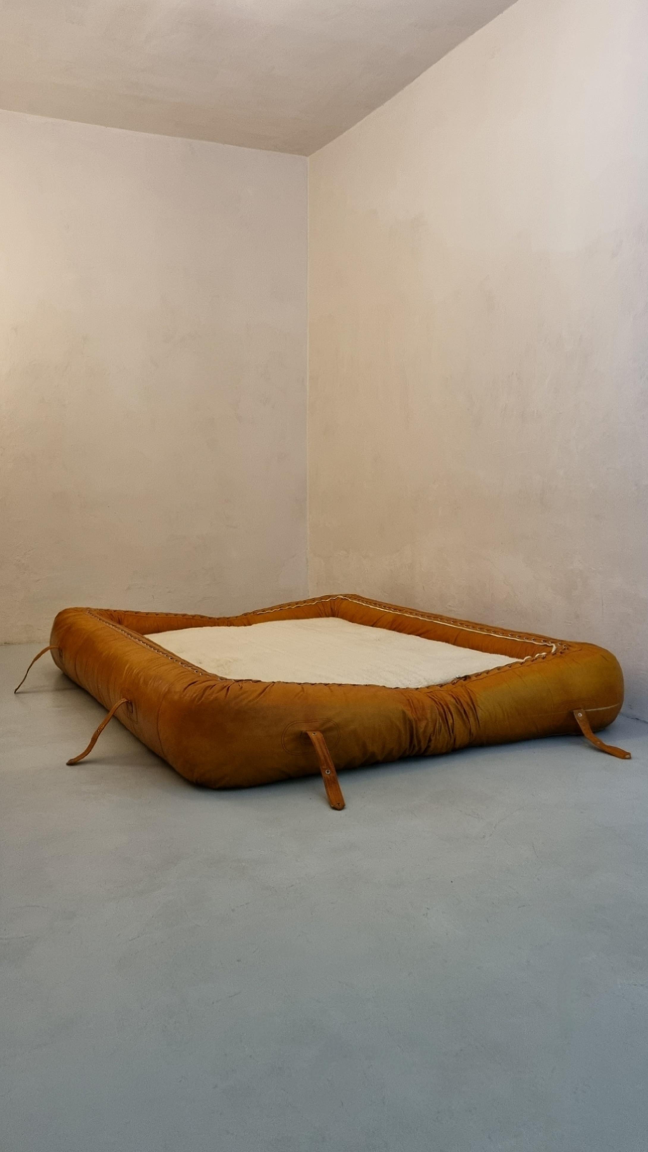 Steel Iconic Anfibio sofa by Alessandro Becchi for Giovannetti 1970 For Sale