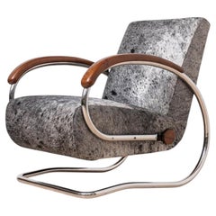 Iconic Armchair Model H221 designed by Jindřich Halabala for UP Závody, 1930s