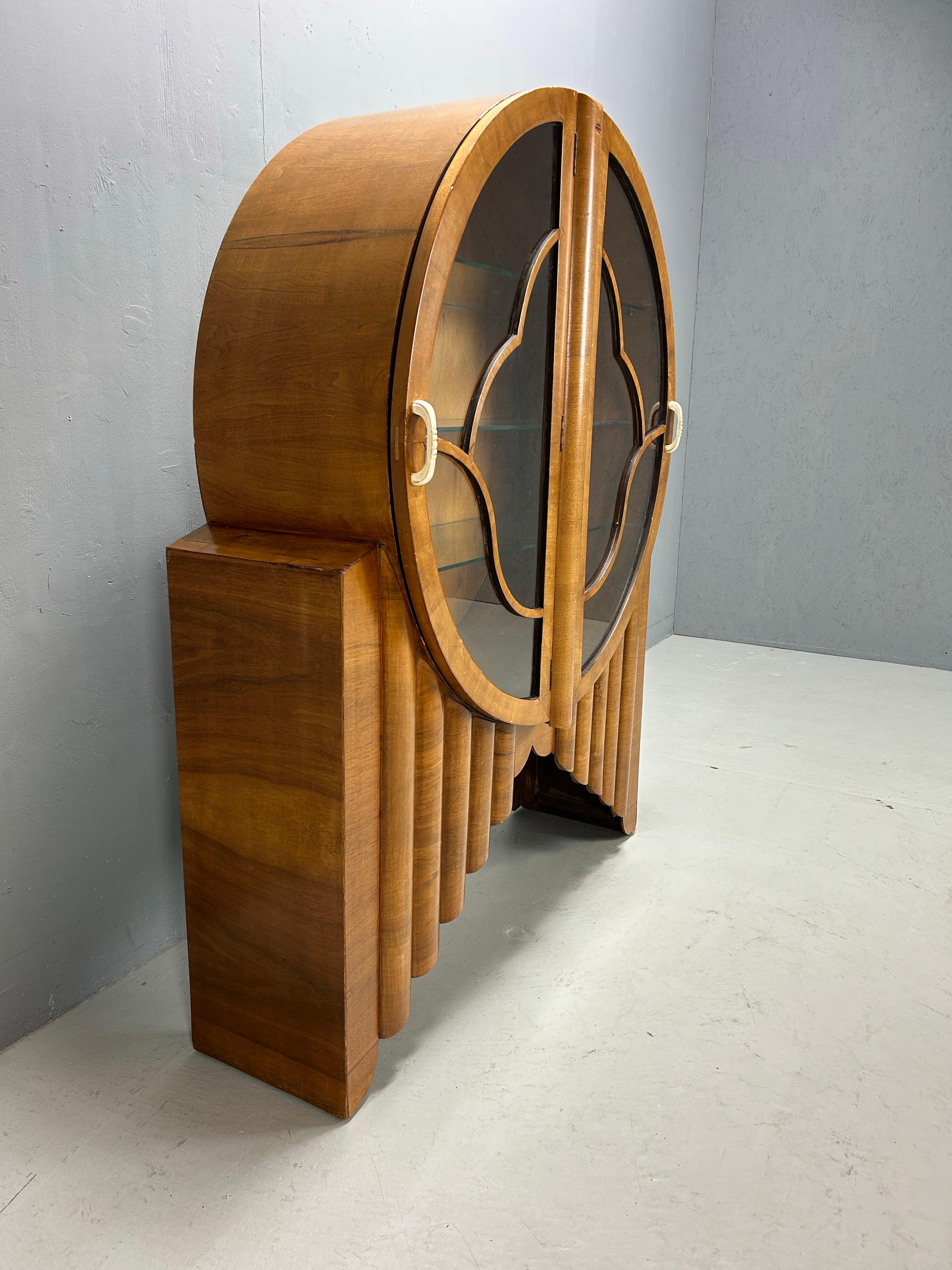 Vitrine Art Déco emblématique Rocket, anglaise, 1935 en vente 3