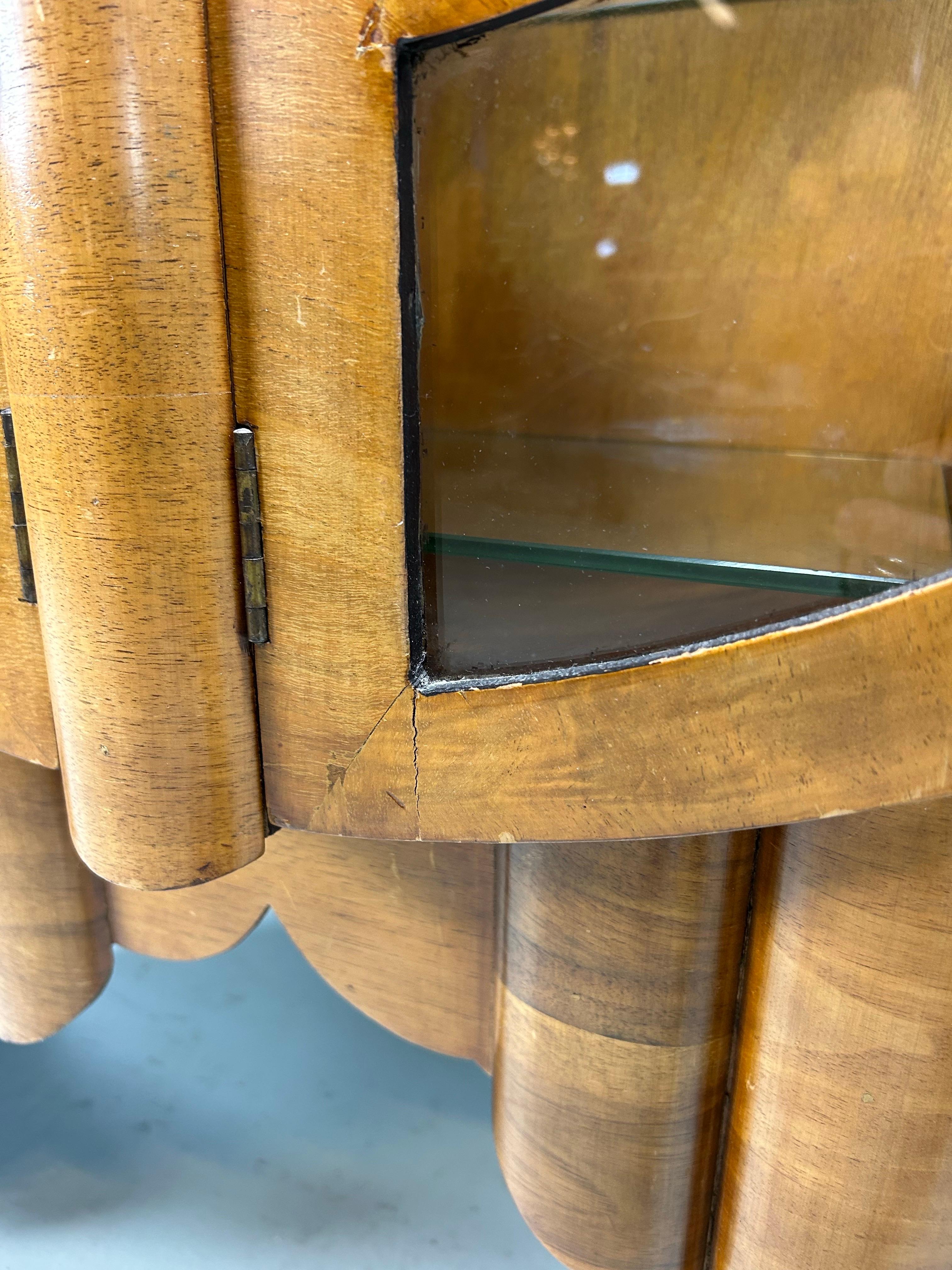 Vitrine Art Déco emblématique Rocket, anglaise, 1935 en vente 5