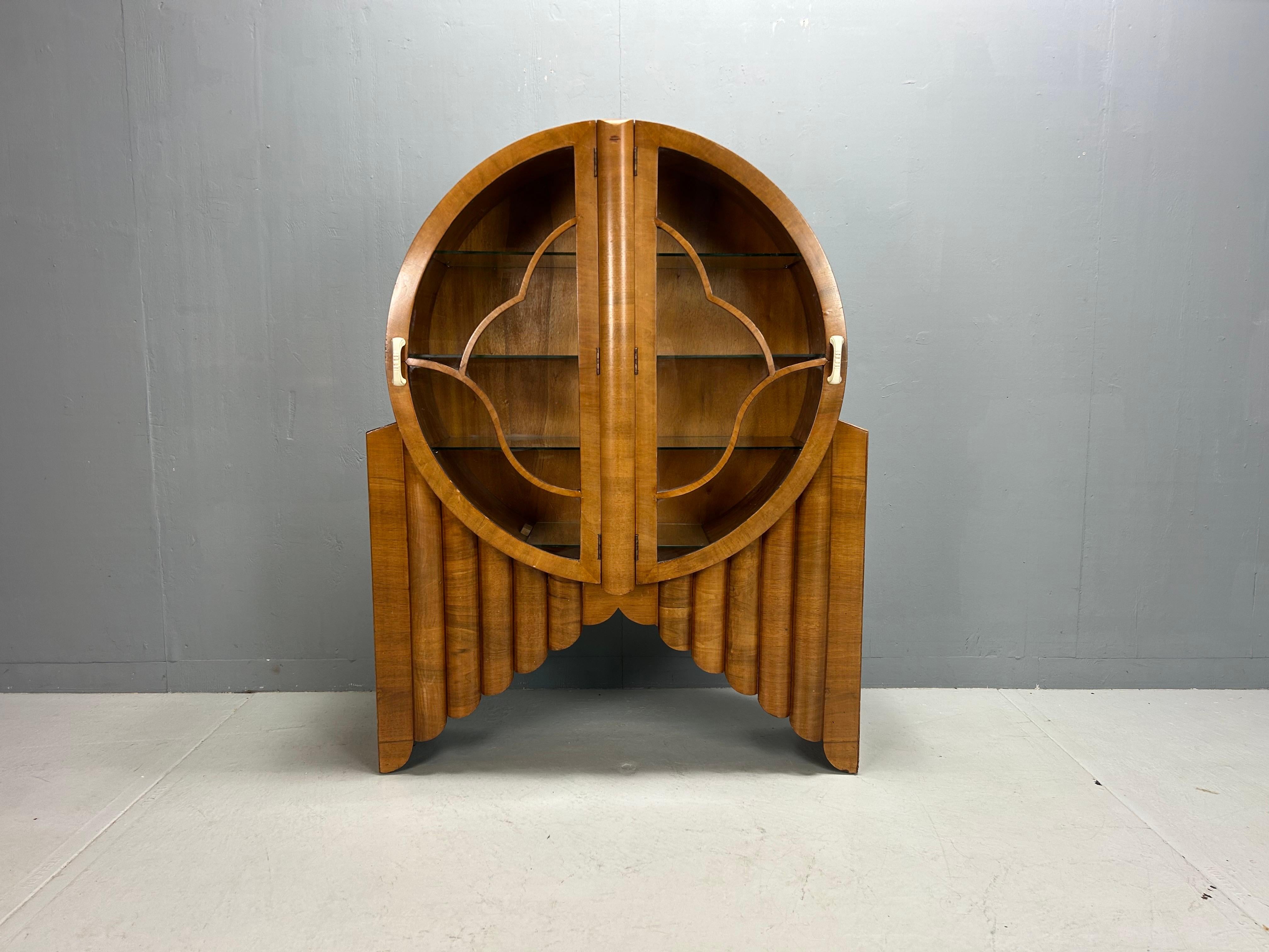 Art déco Vitrine Art Déco emblématique Rocket, anglaise, 1935 en vente