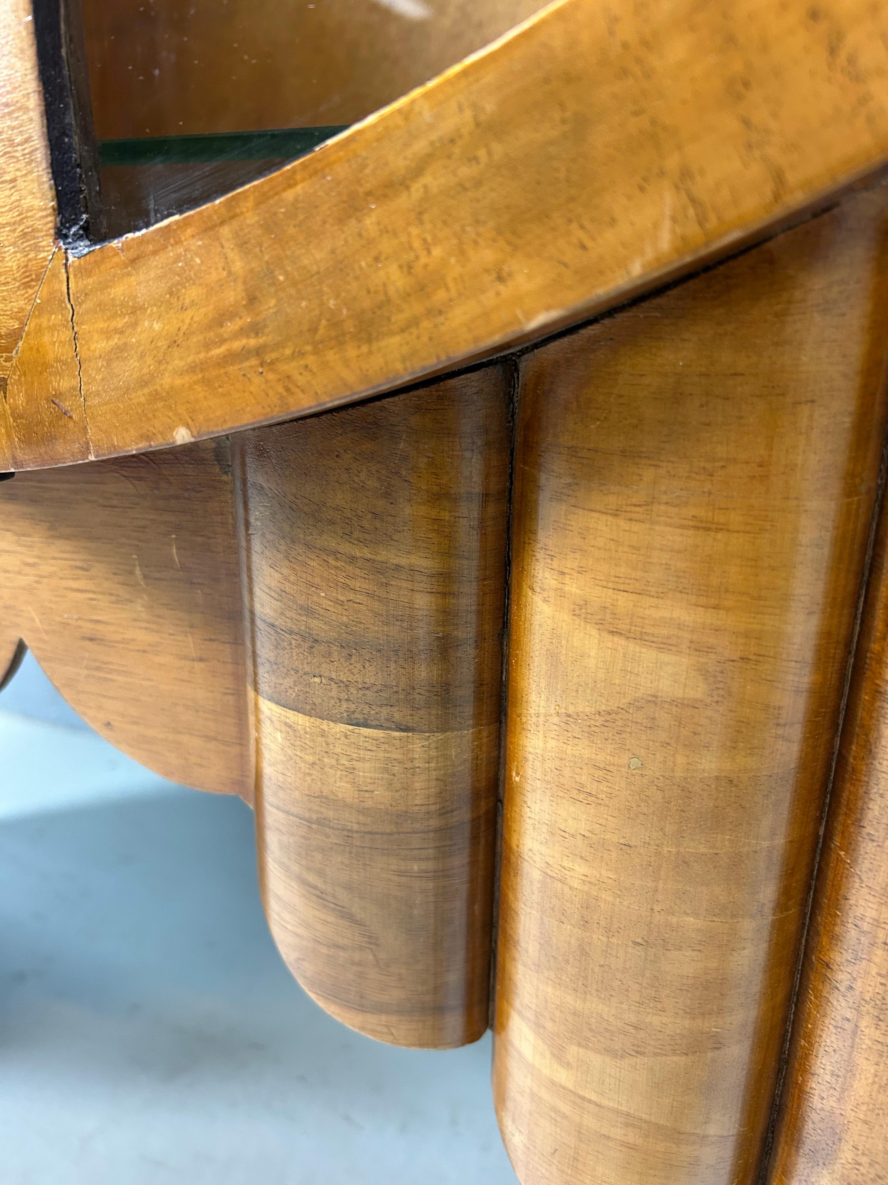 Milieu du XXe siècle Vitrine Art Déco emblématique Rocket, anglaise, 1935 en vente