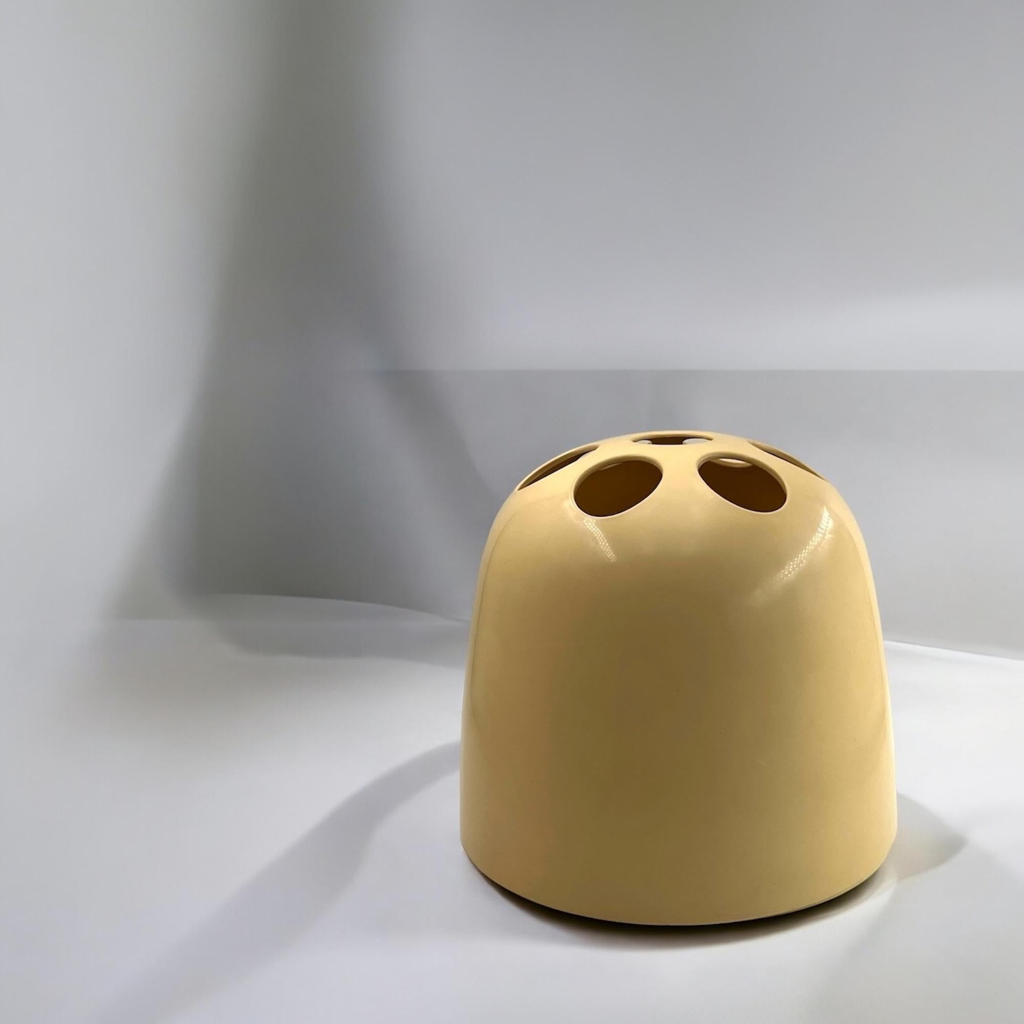 Ikonischer Artemide 'Dedalo' Umbrella Stand entworfen von Emma Gismondi, 1960er Jahre im Angebot 1