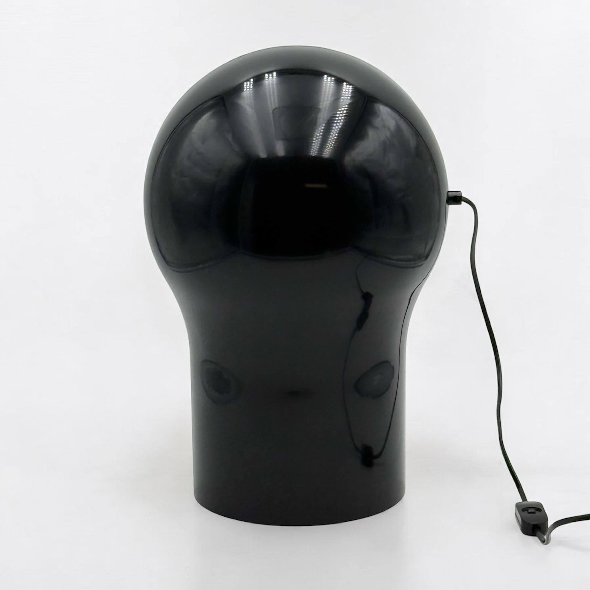 Iconic Artemide 'Telegono' Lamp by Vico Magistretti - MCM Italian Design Icon 4