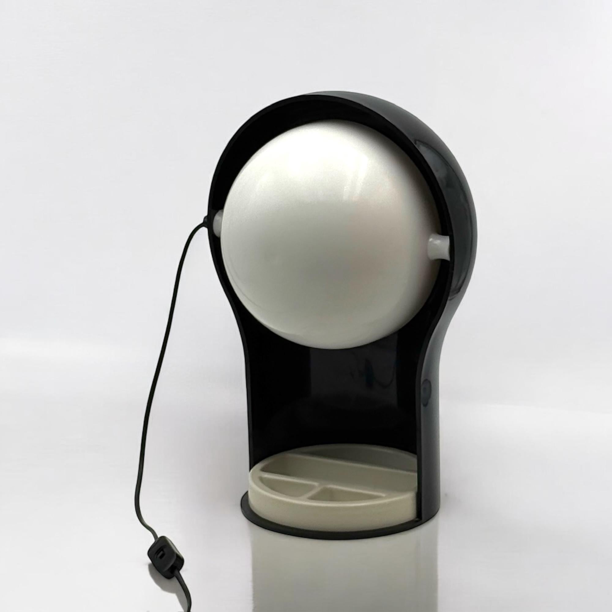 Mid-Century Modern Iconic Artemide 'Telegono' Lamp by Vico Magistretti - MCM Italian Design Icon