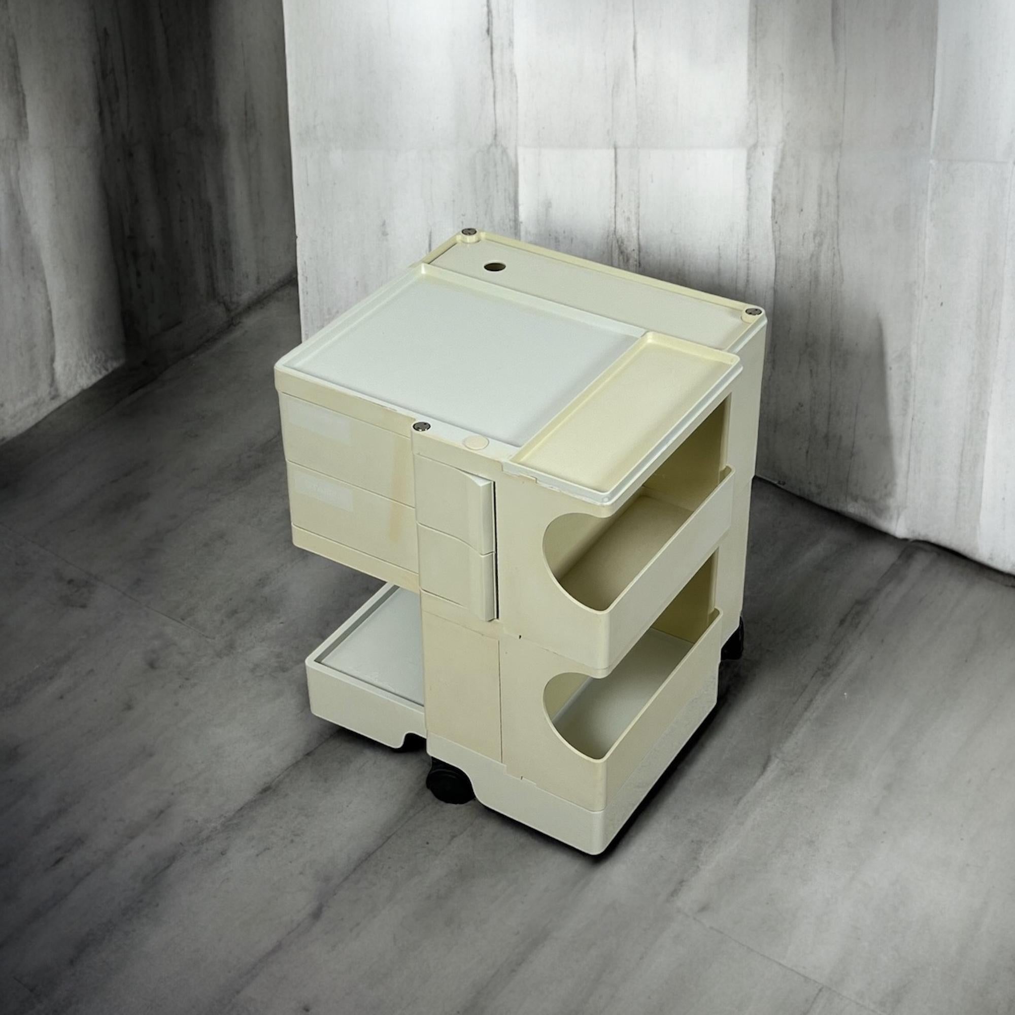 Late 20th Century Iconic Boby Trolley by Joe Colombo - Space Age Award Winning Cabinet, 1970s in vendita