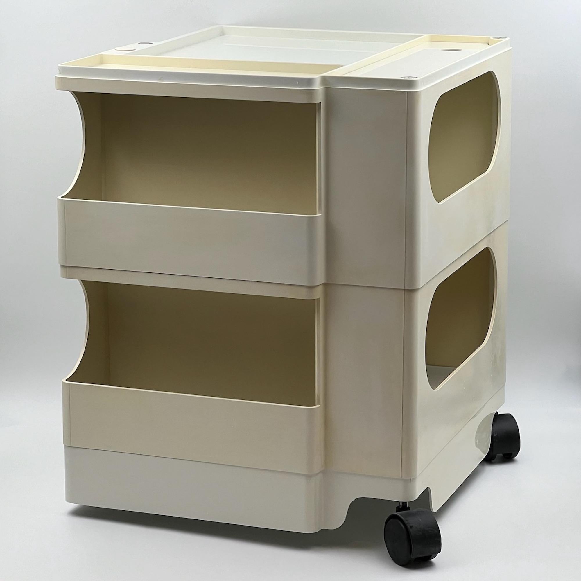 Plastique Iconique chariot Boby de Joe Colombo - Cabinet primé de l'ère spatiale, années 1970 en vente
