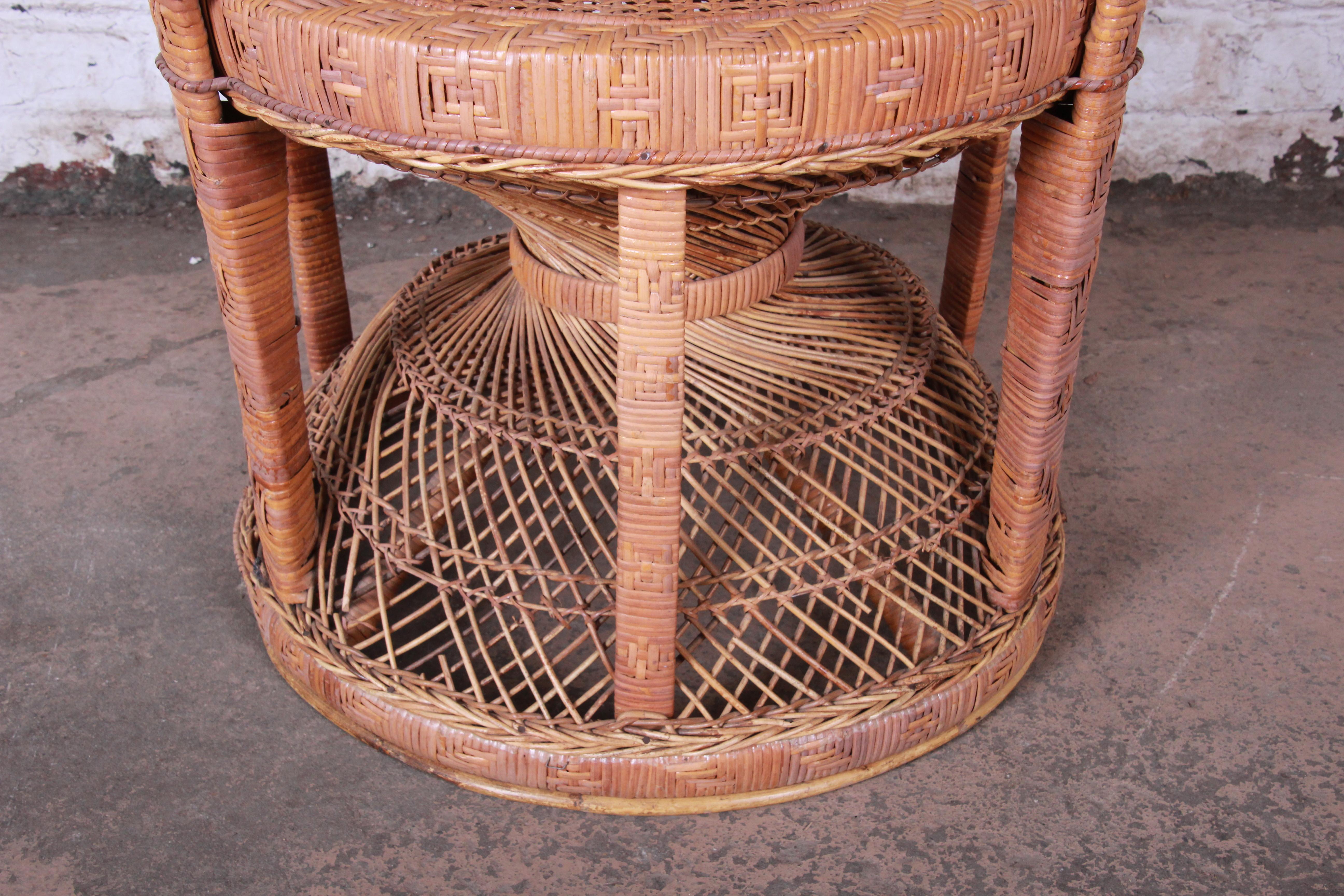 Iconic Bohemian Wicker Emanuelle Peacock Chair, 1970s 3