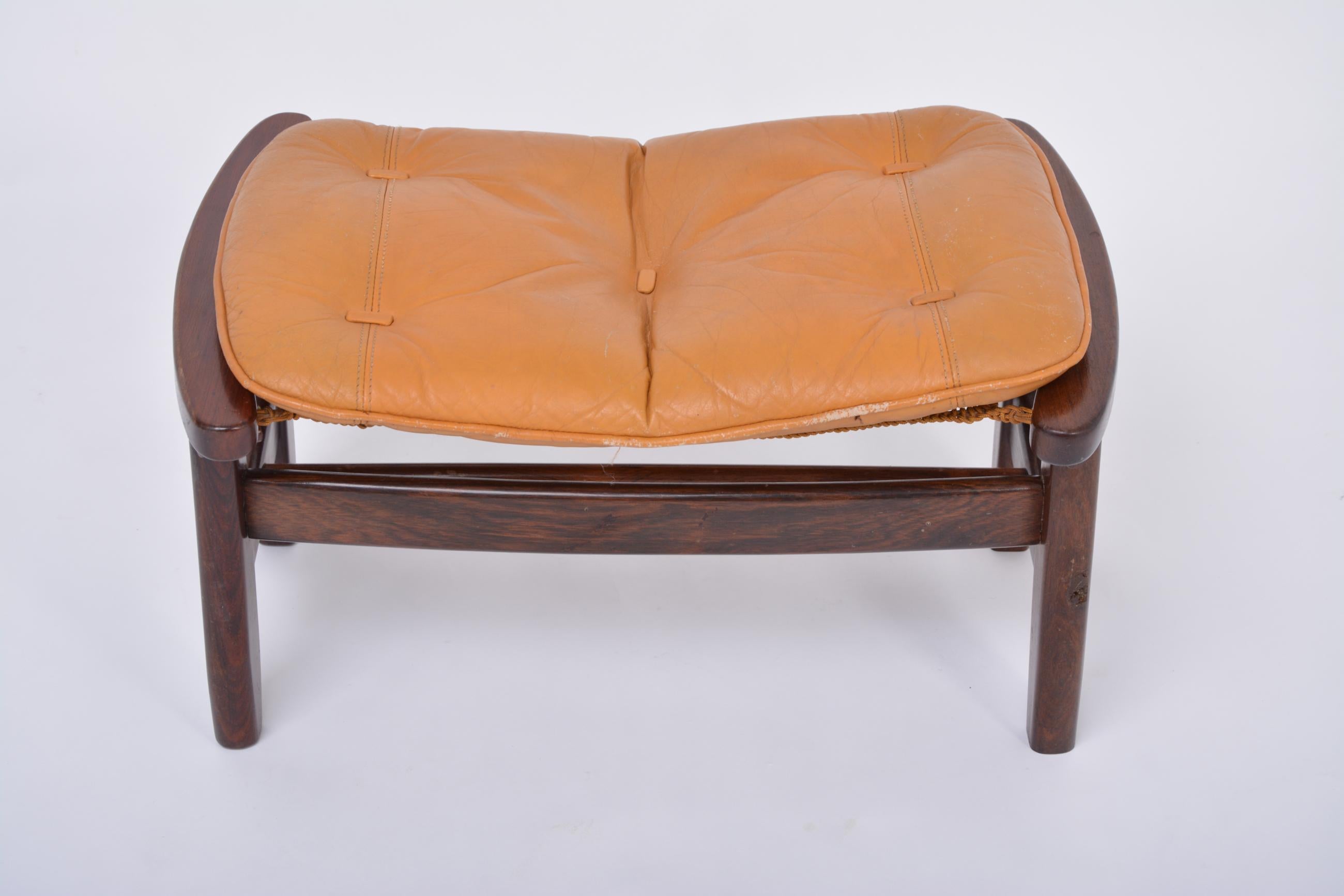 Iconic Brazilian Jangada Lounge Chair with Ottoman by Jean Gillon, 1968 11