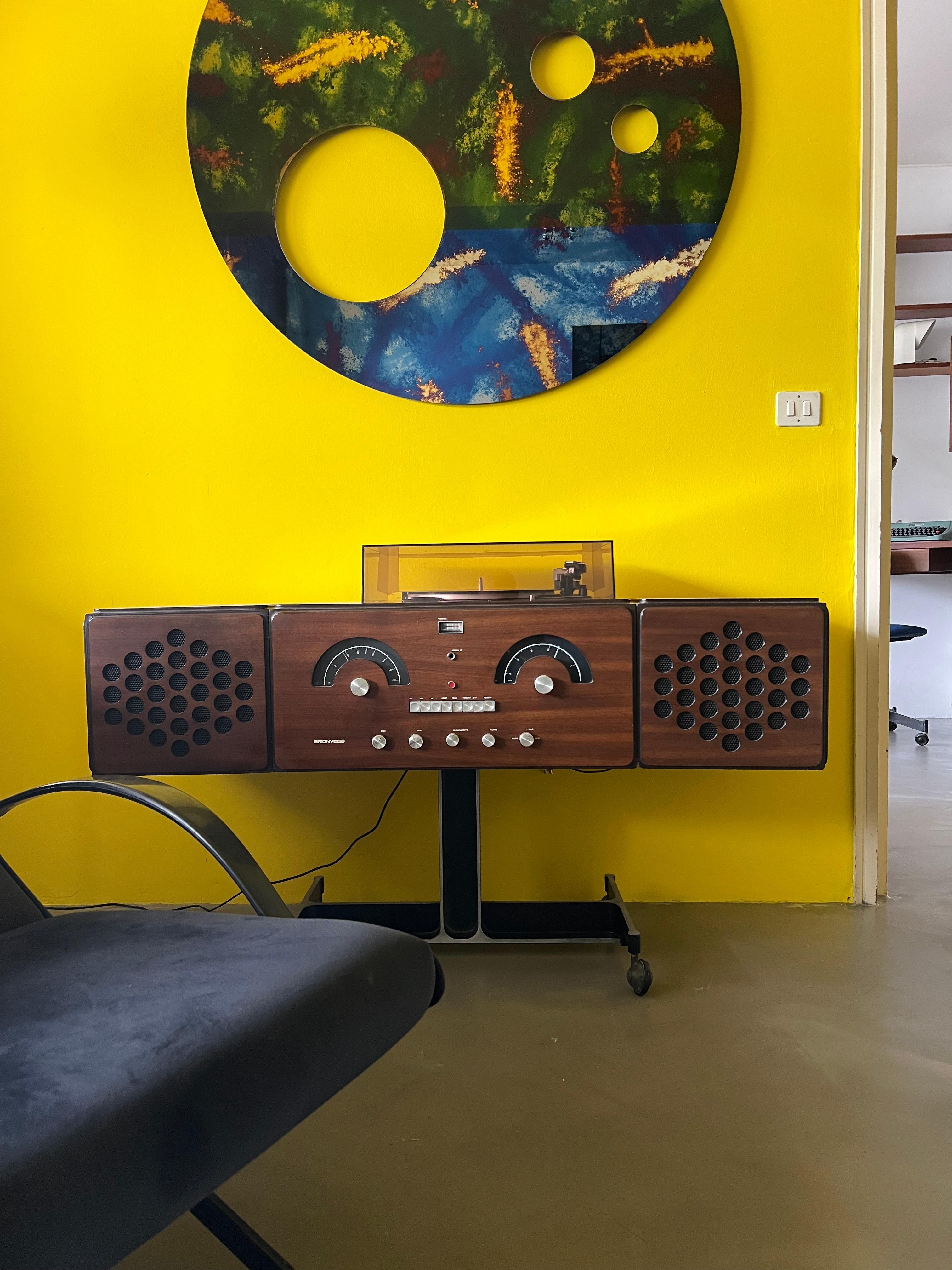 Milieu du XXe siècle Platine radio iconique Brionvega, milieu du siècle italien par Achille Castiglioni en vente