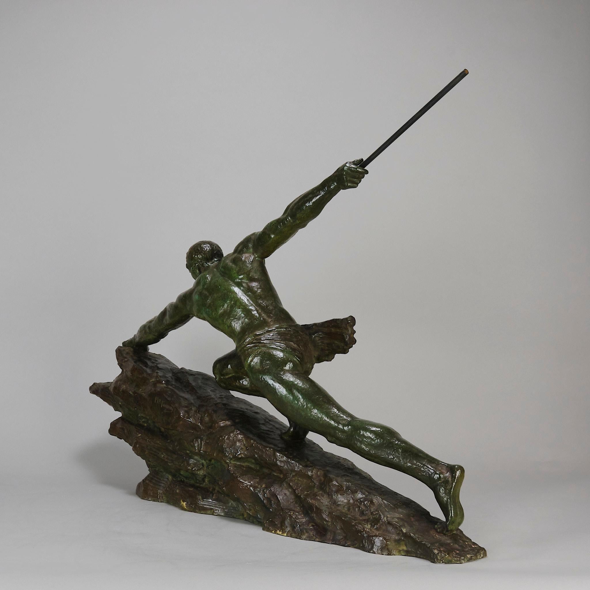 Ikonische Bronzeskulptur mit dem Titel „Athlete with Spear“ von Pierre le Faguays (20. Jahrhundert) im Angebot