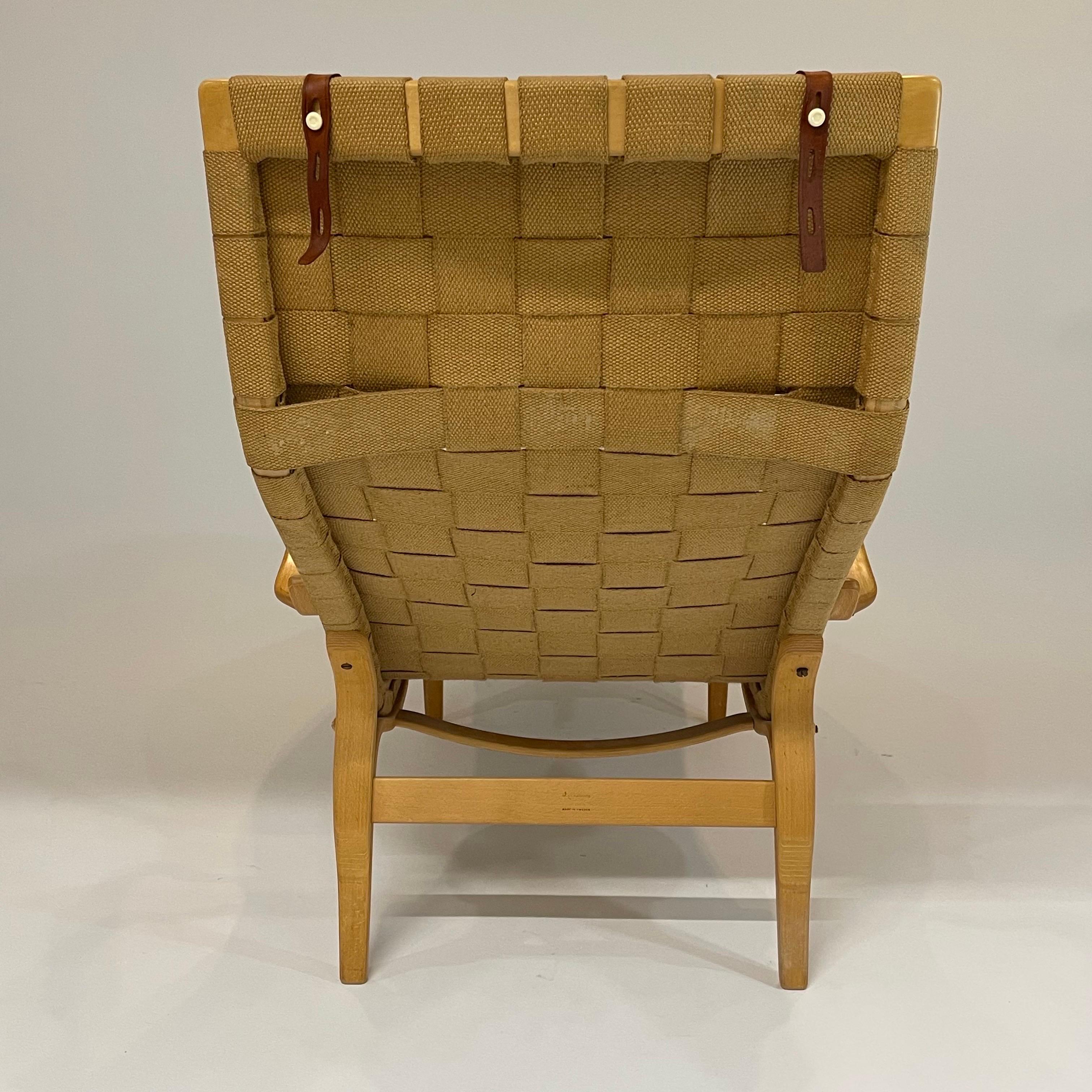 Swedish Iconic Bruno Mathsson Pernilla Chaise Lounge for Firma Karl Mathsson Sweden 1978
