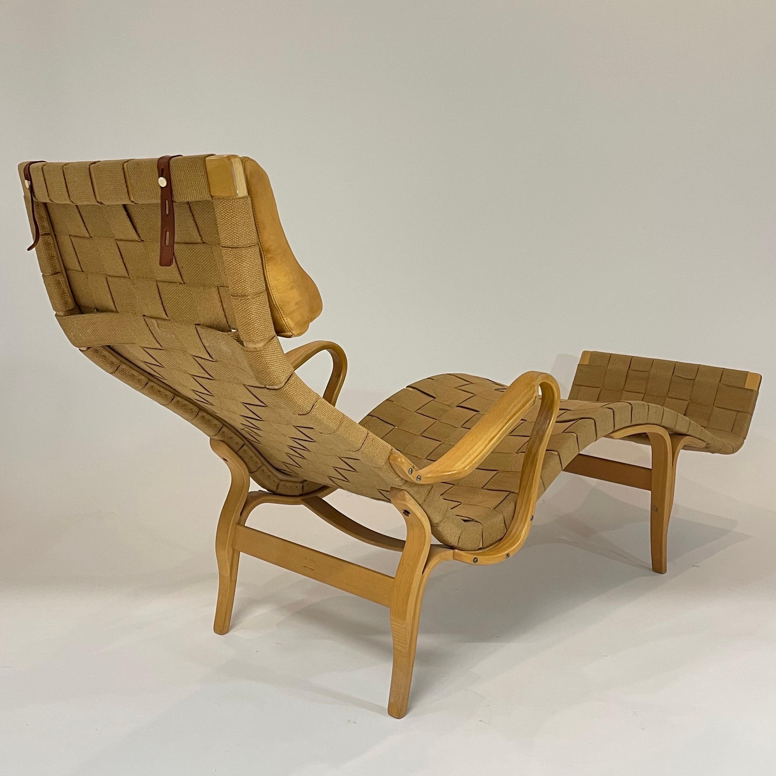 Hand-Woven Iconic Bruno Mathsson Pernilla Chaise Lounge for Firma Karl Mathsson Sweden 1978