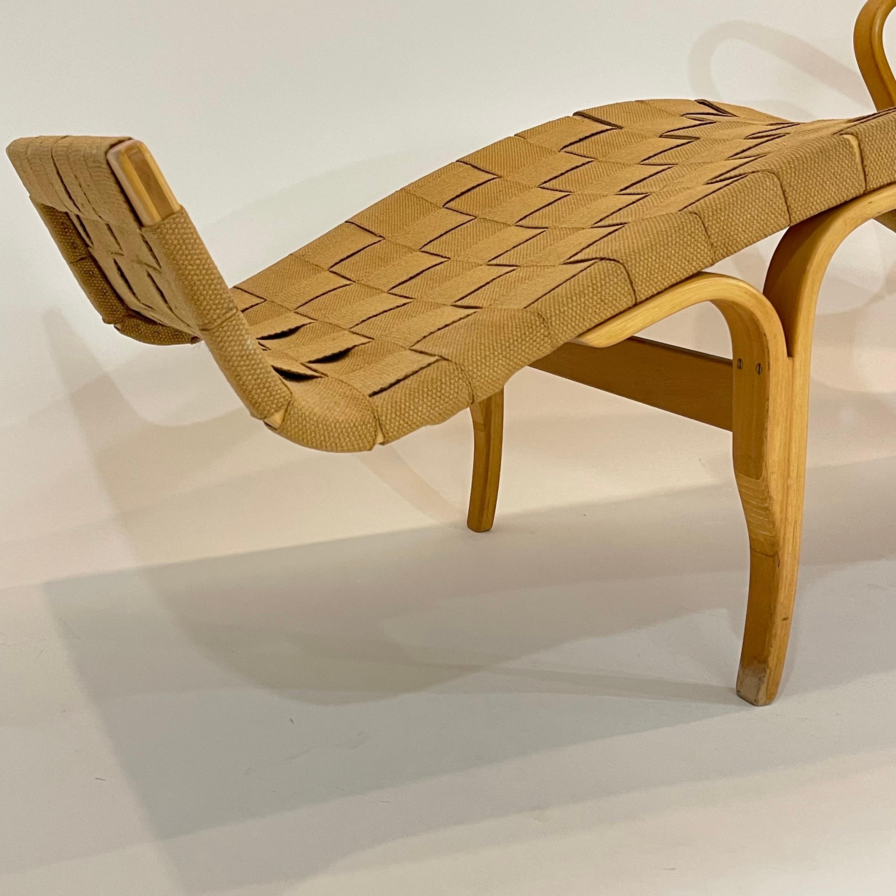 Leather Iconic Bruno Mathsson Pernilla Chaise Lounge for Firma Karl Mathsson Sweden 1978