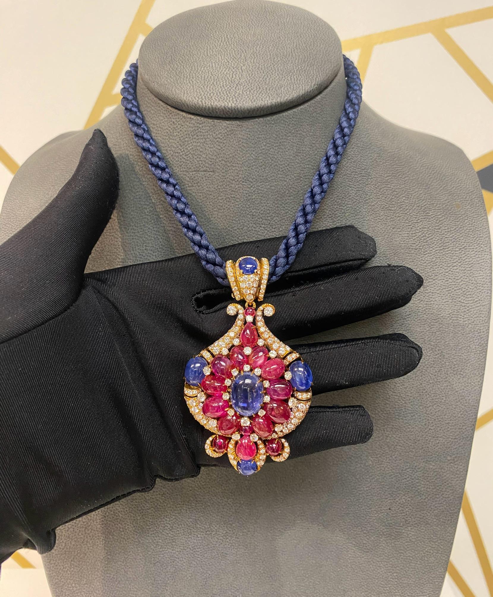 Iconic Bvlgari Ruby & Sapphire Pendant Necklace In Excellent Condition For Sale In New York, NY