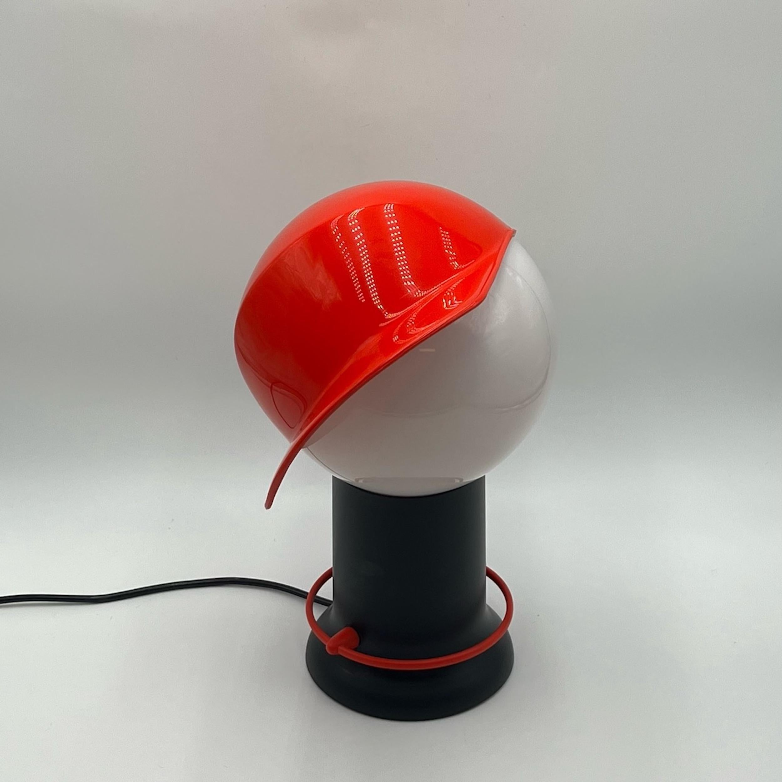 Iconic 'CAP' Table Lamp by Giorgetto Giugiaro for Bilumen Italy, 1980s For Sale 1