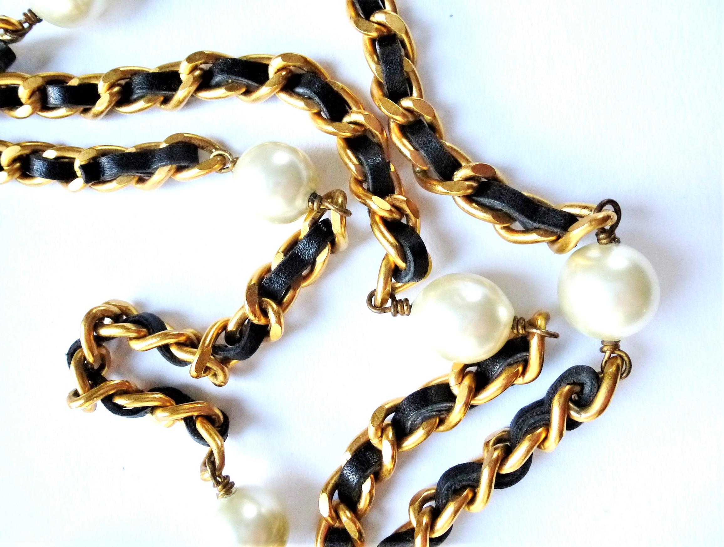 Modern Iconic Chanel chain with leather woven throughout and Chanel pearls, 1990s
