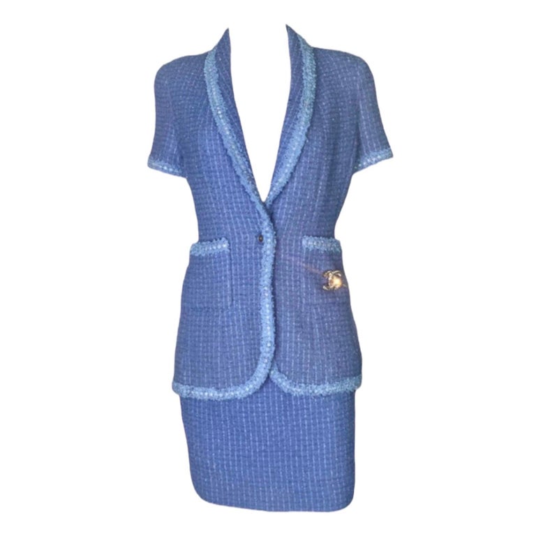ICONIC Spring 1995 CHANEL Lavender Tweed Sequins Skirt Suit as seen on  Claudia For Sale at 1stDibs