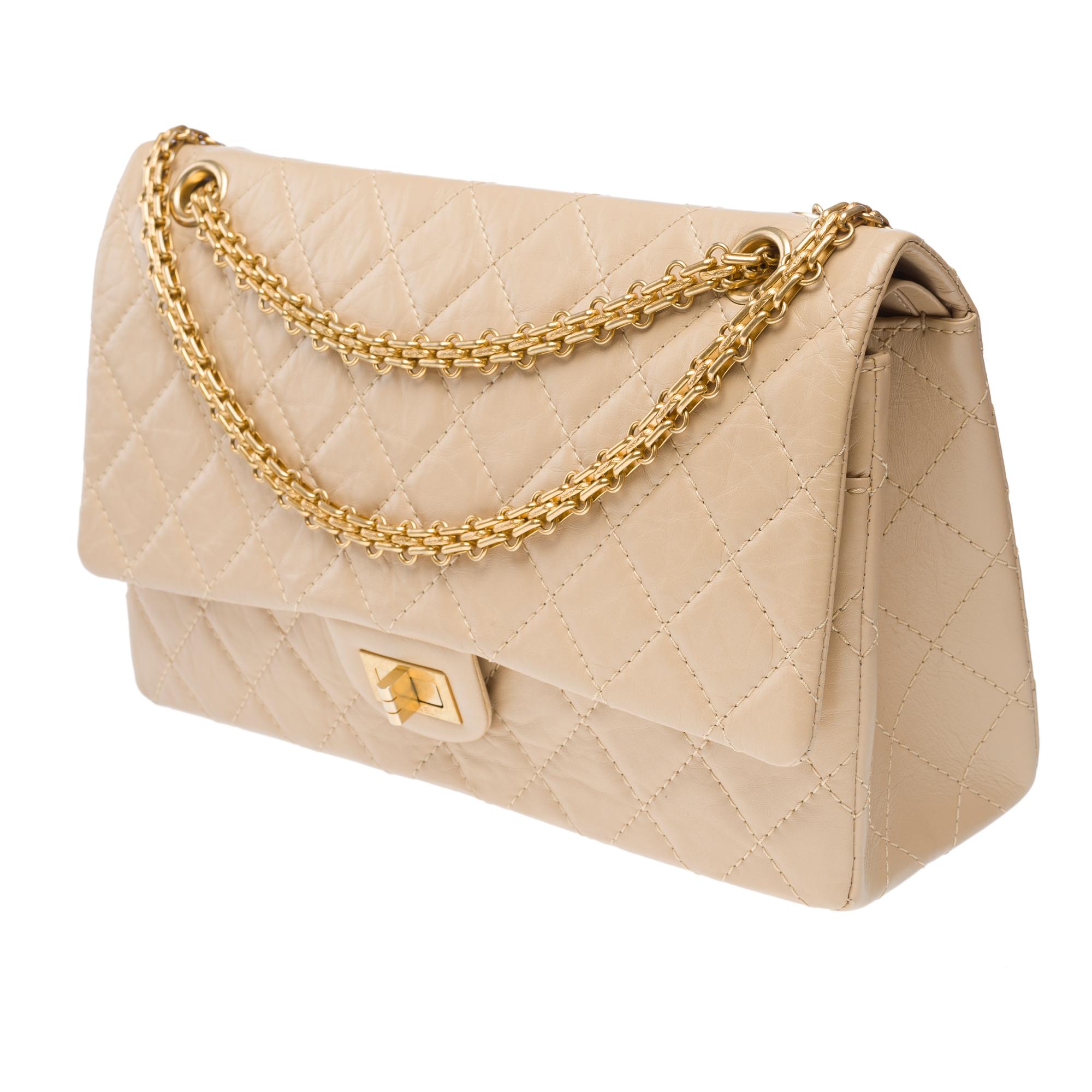 Iconic Chanel 2.55 double flap shoulder bag in quilted beige leather, GHW For Sale 2