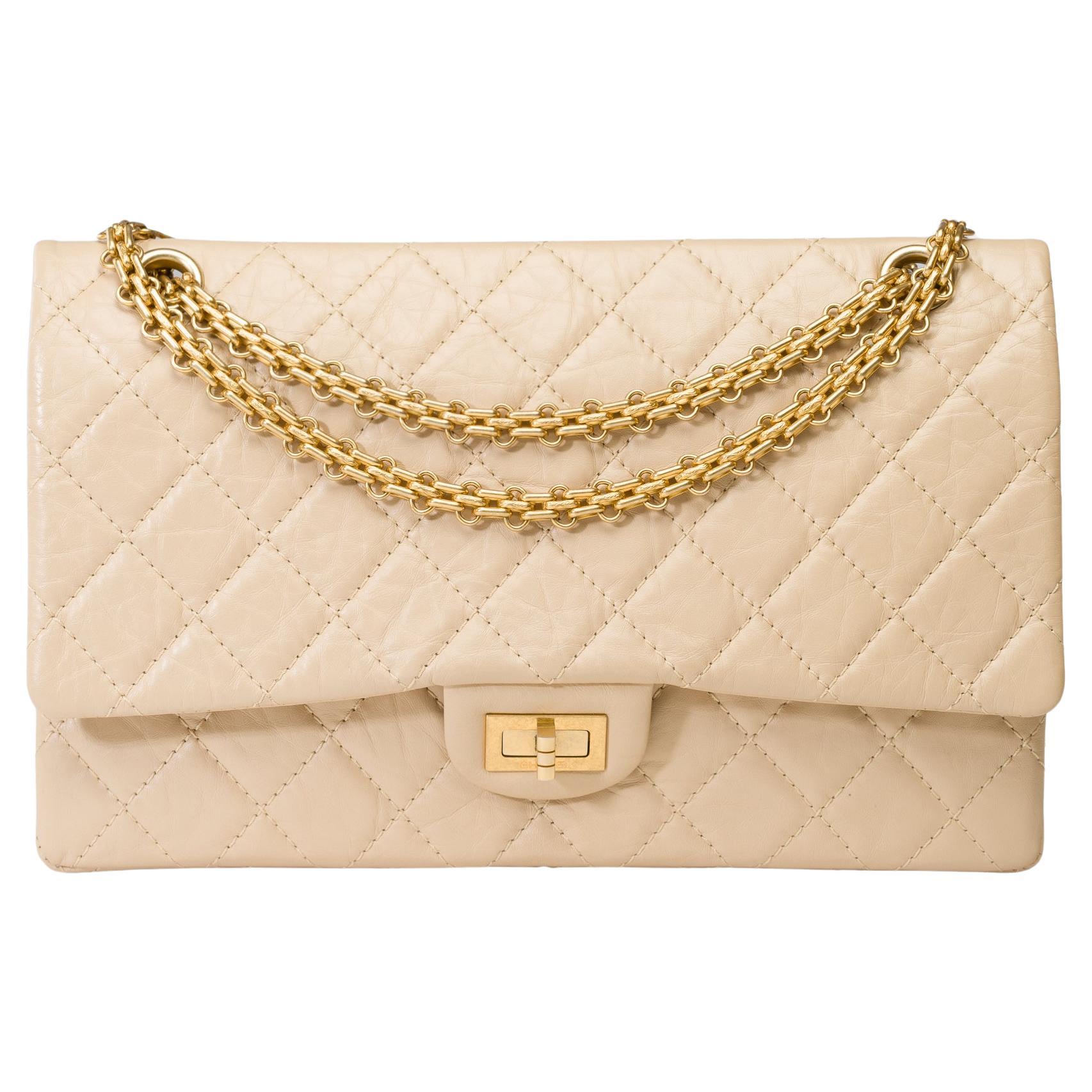Iconic Chanel 2.55 double flap shoulder bag in quilted beige leather, GHW For Sale