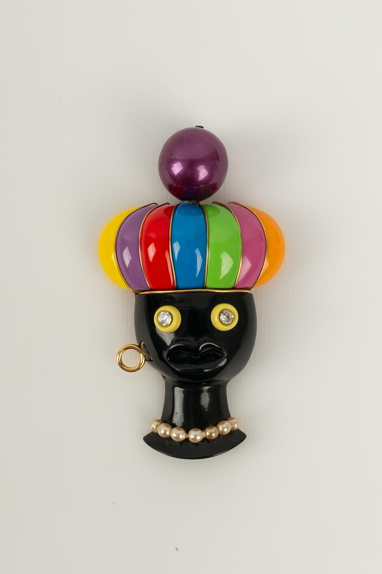 Iconic Chanel brooch In Excellent Condition For Sale In SAINT-OUEN-SUR-SEINE, FR