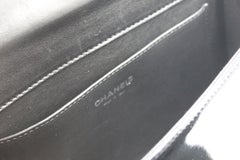 Iconic Chanel clutch - collection Fall / Winter 2001