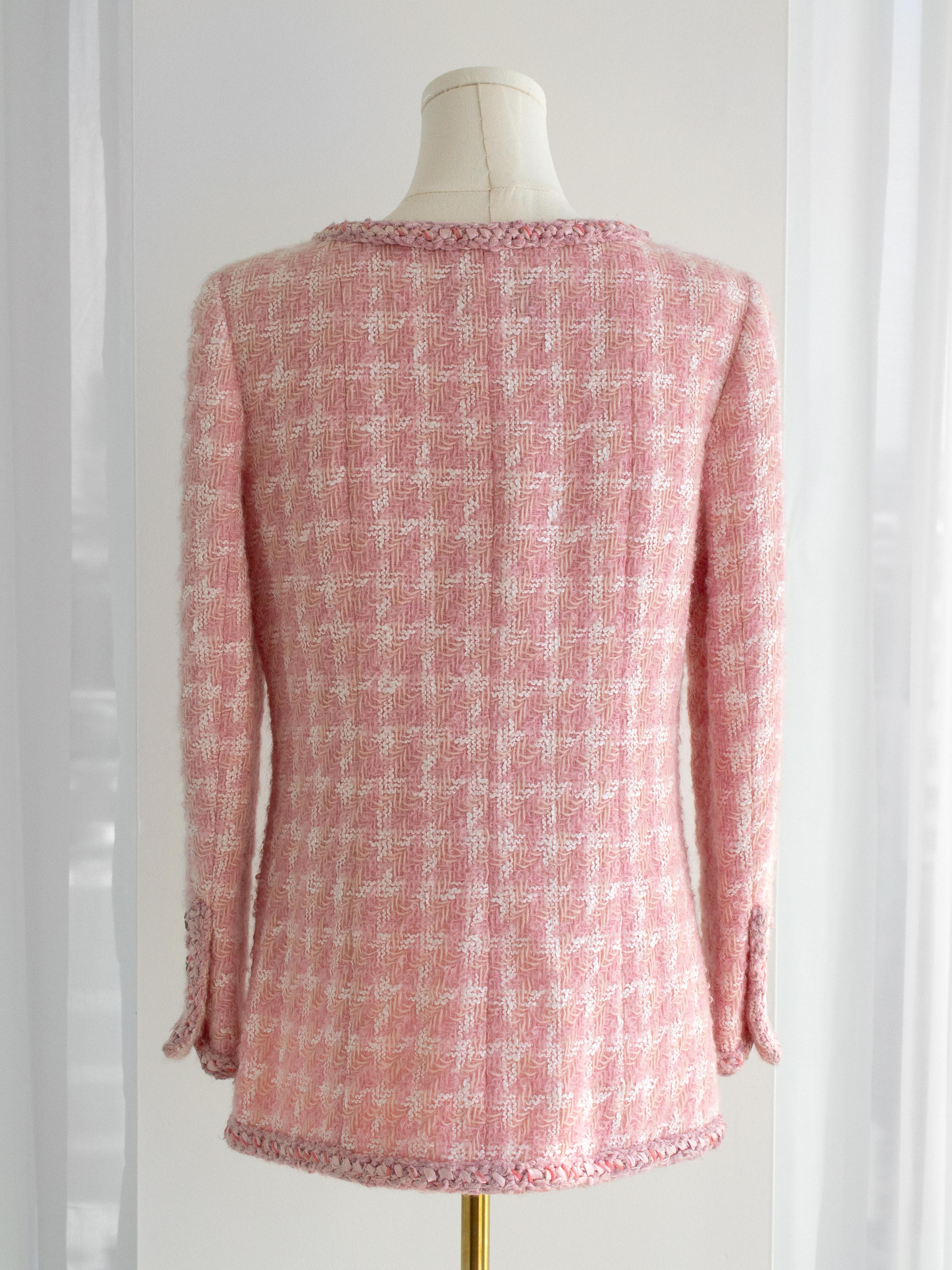 L'iconica giacca Chanel A/I 2014 Supermarket Barbie a quadri rosa 14A Fantasy Tweed in vendita 8