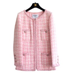 Iconic Chanel Fall 2014 Supermarket Pink White Plaid 14A Fantasy Tweed Jacket 