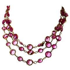 Iconic CHANEL SAUTOIR/necklace in pink rhinestone, gold-plated, signed 1981