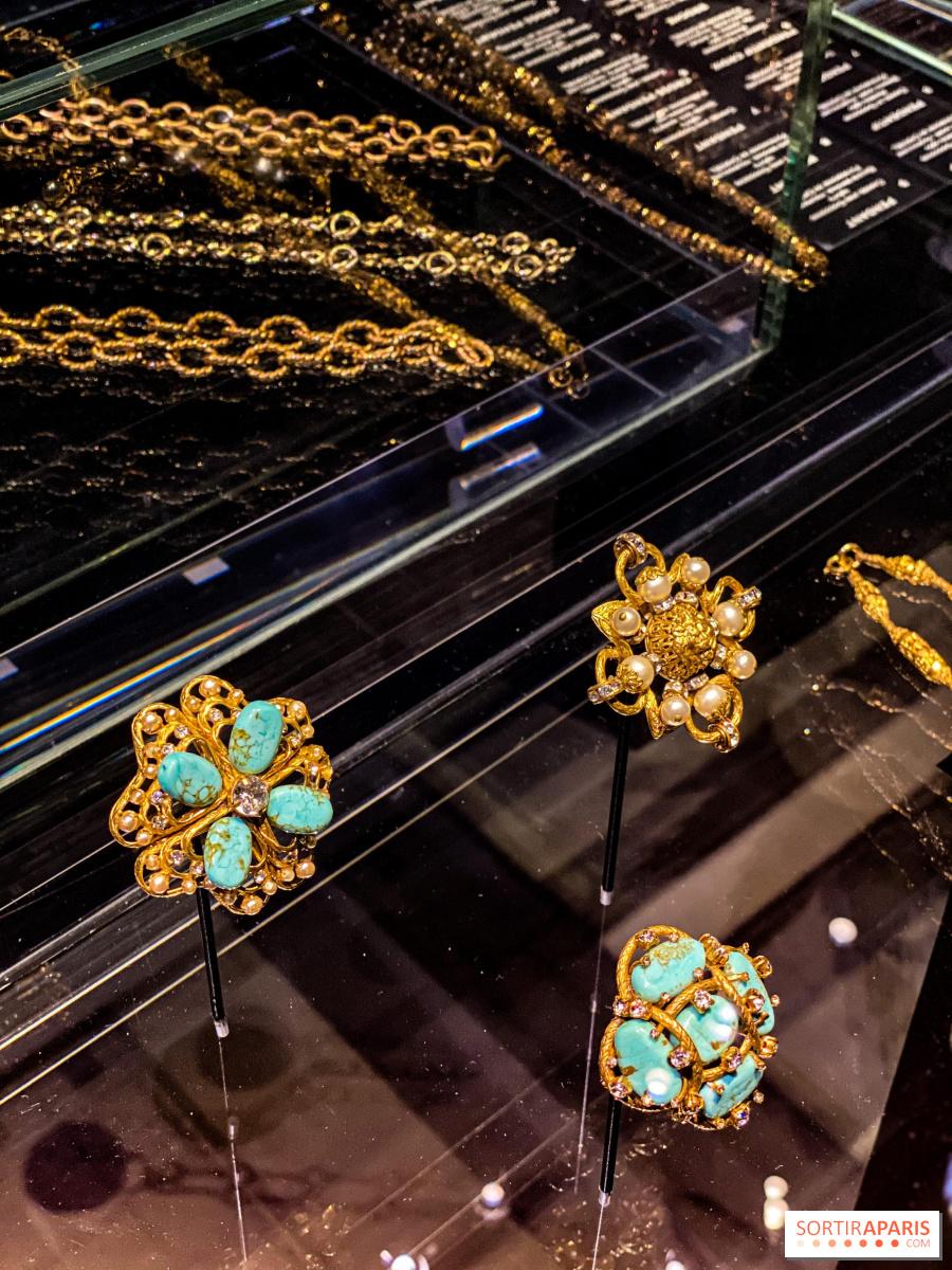 Iconic Chanel Turquoise Cluster Brooch For Sale 3